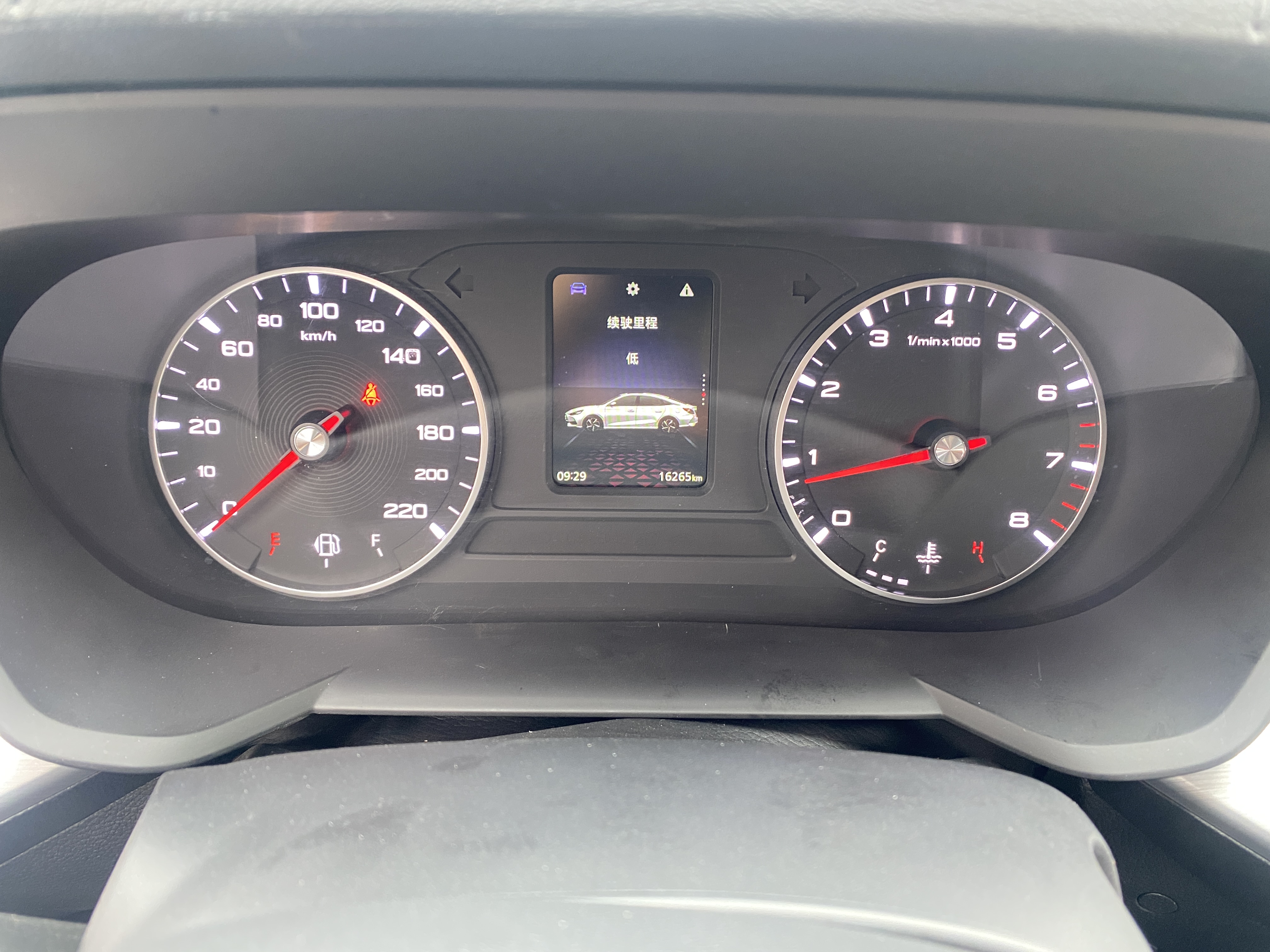 5 2024 #4 5 2024 imagen de coche #4