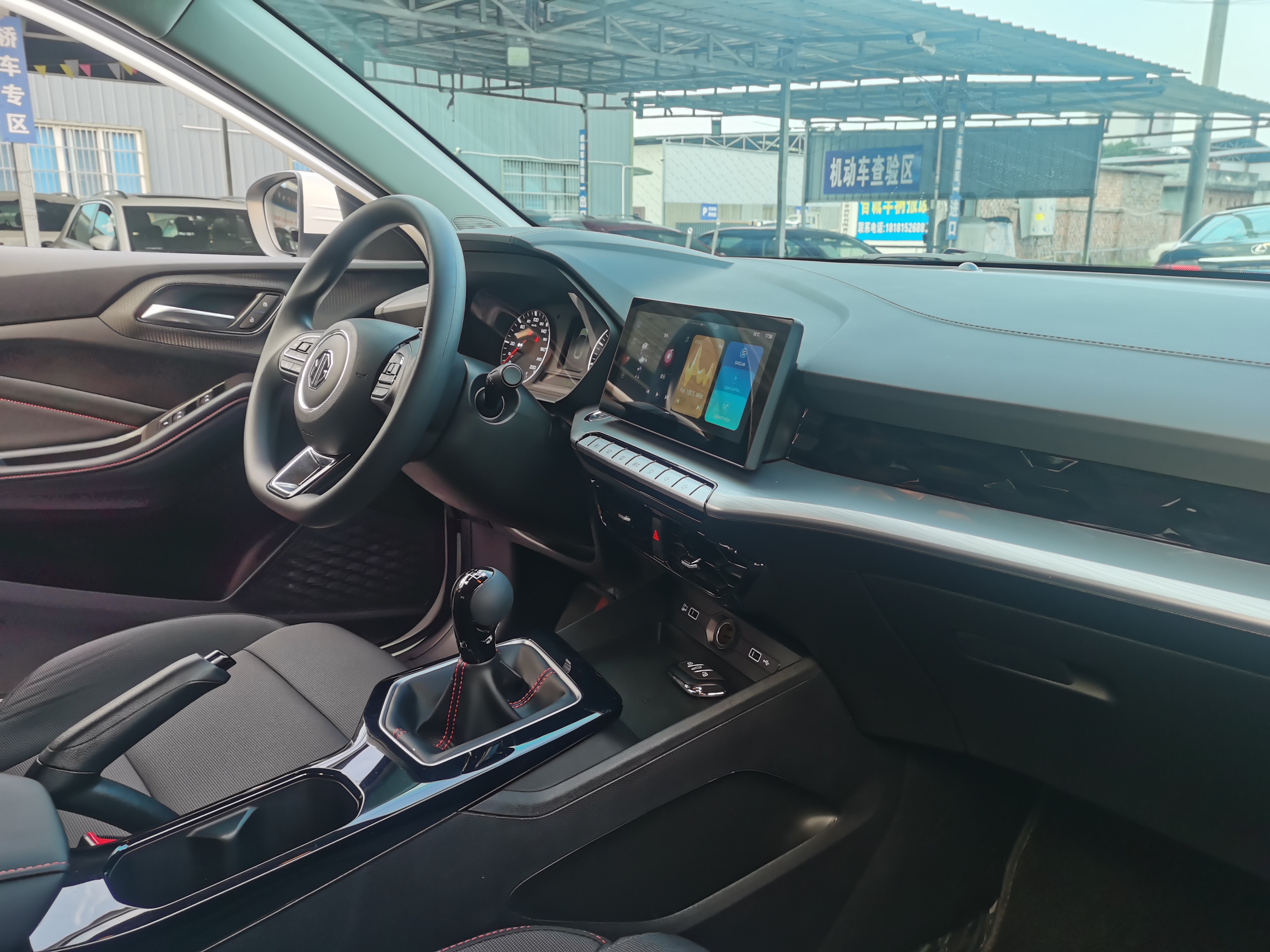 5 2025 car image #4