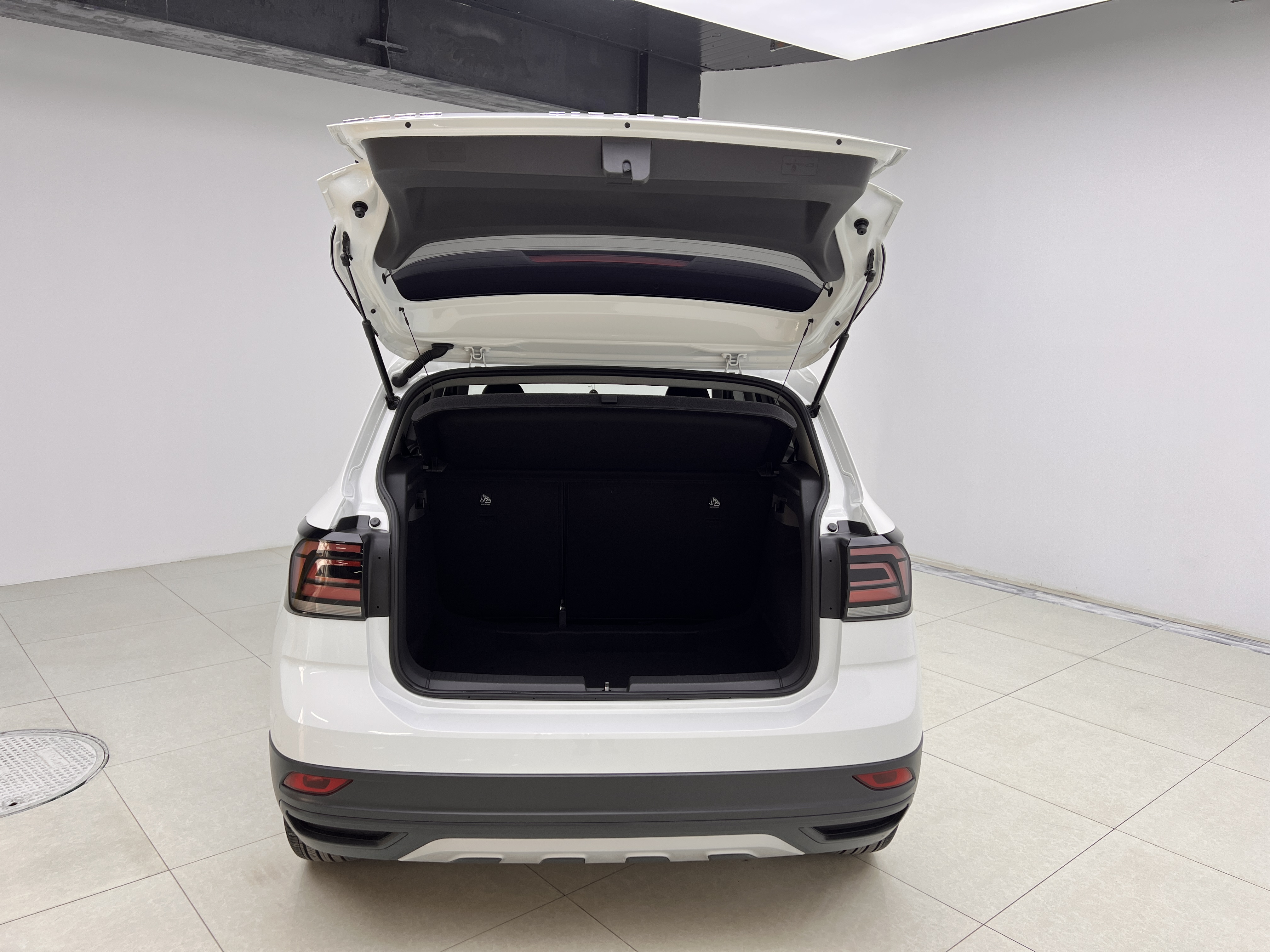 Volkswagen T-Cross 2025 car image #4