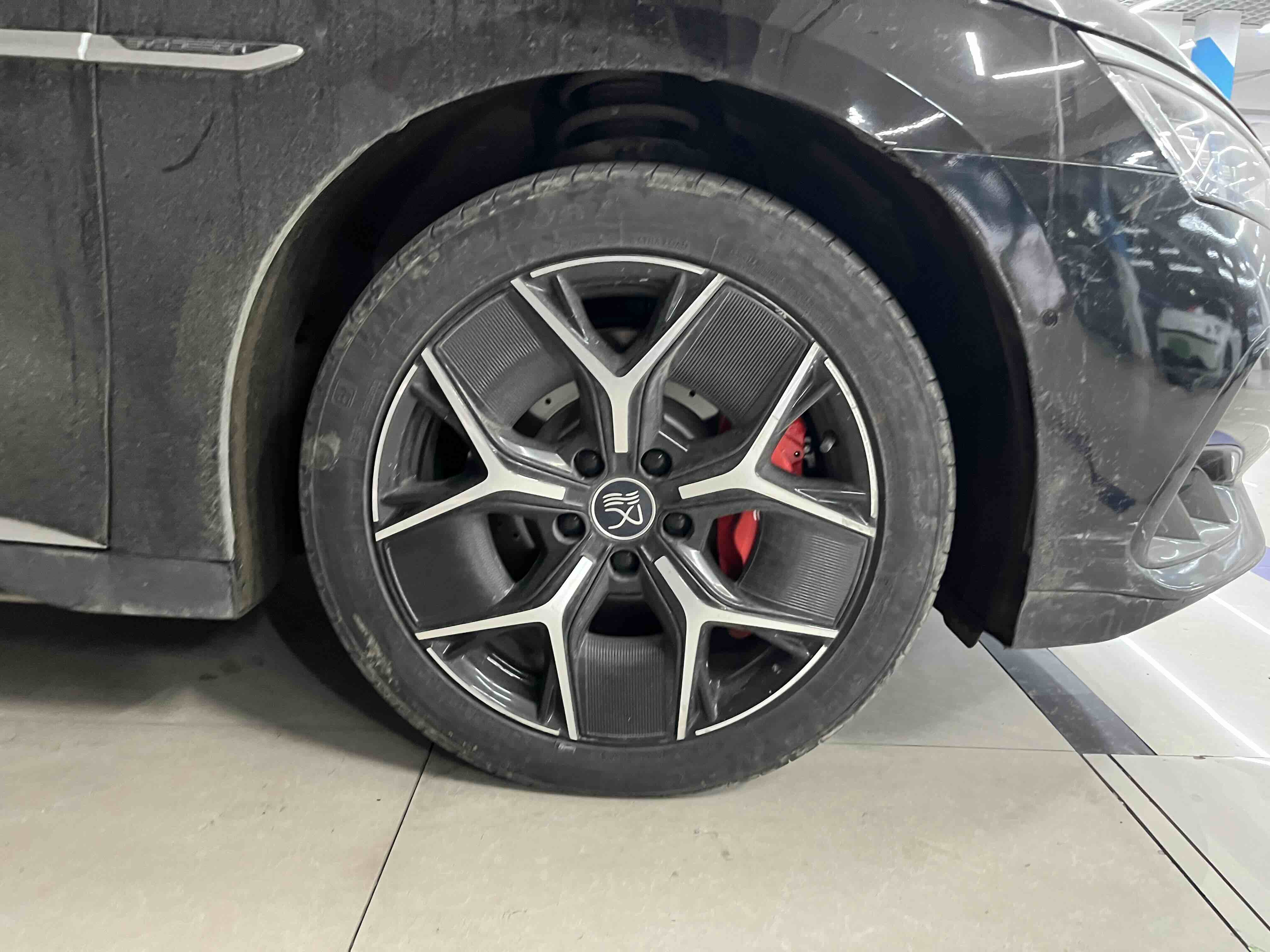 BYD Han 2023 car image #4