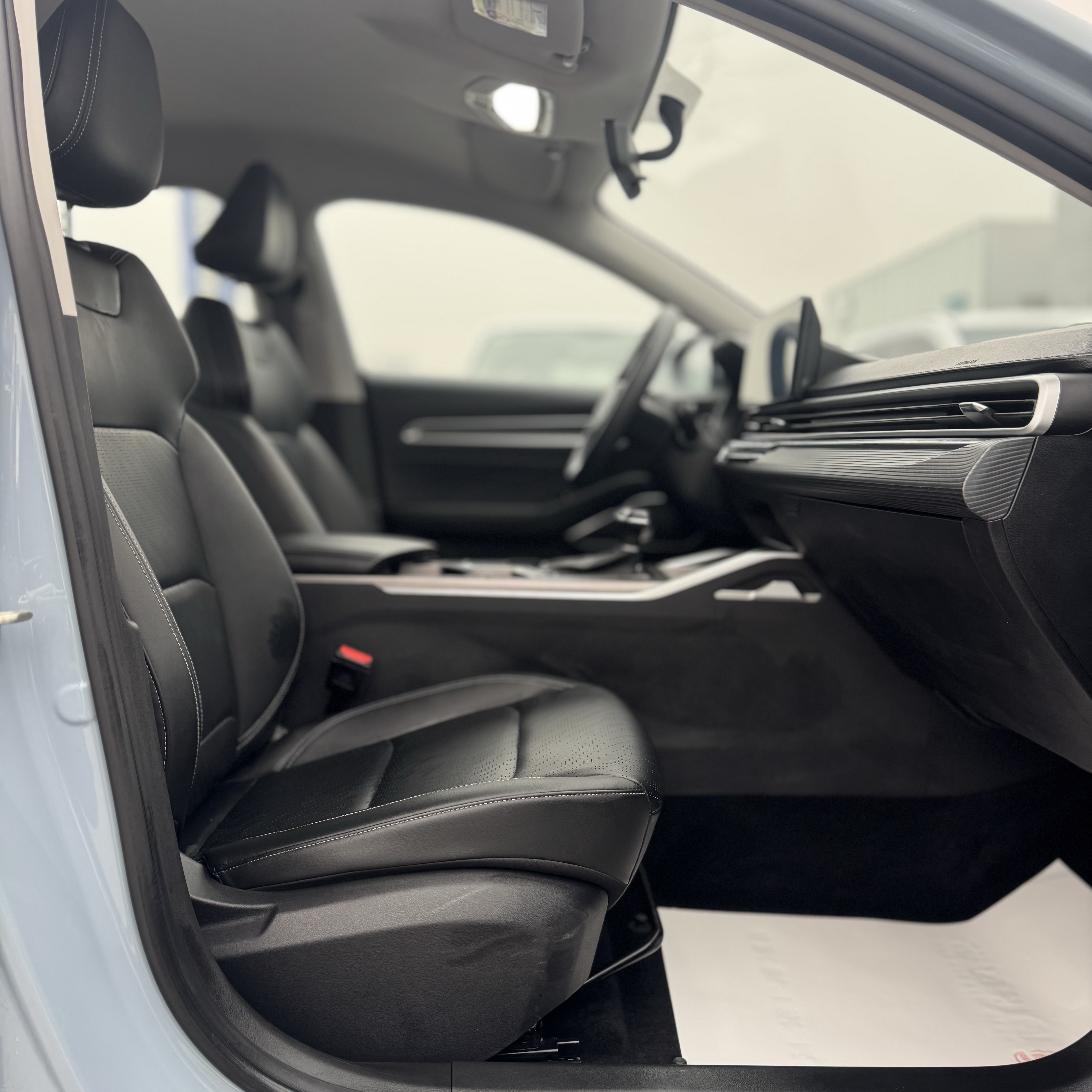 Emgrand 2023 car image #4