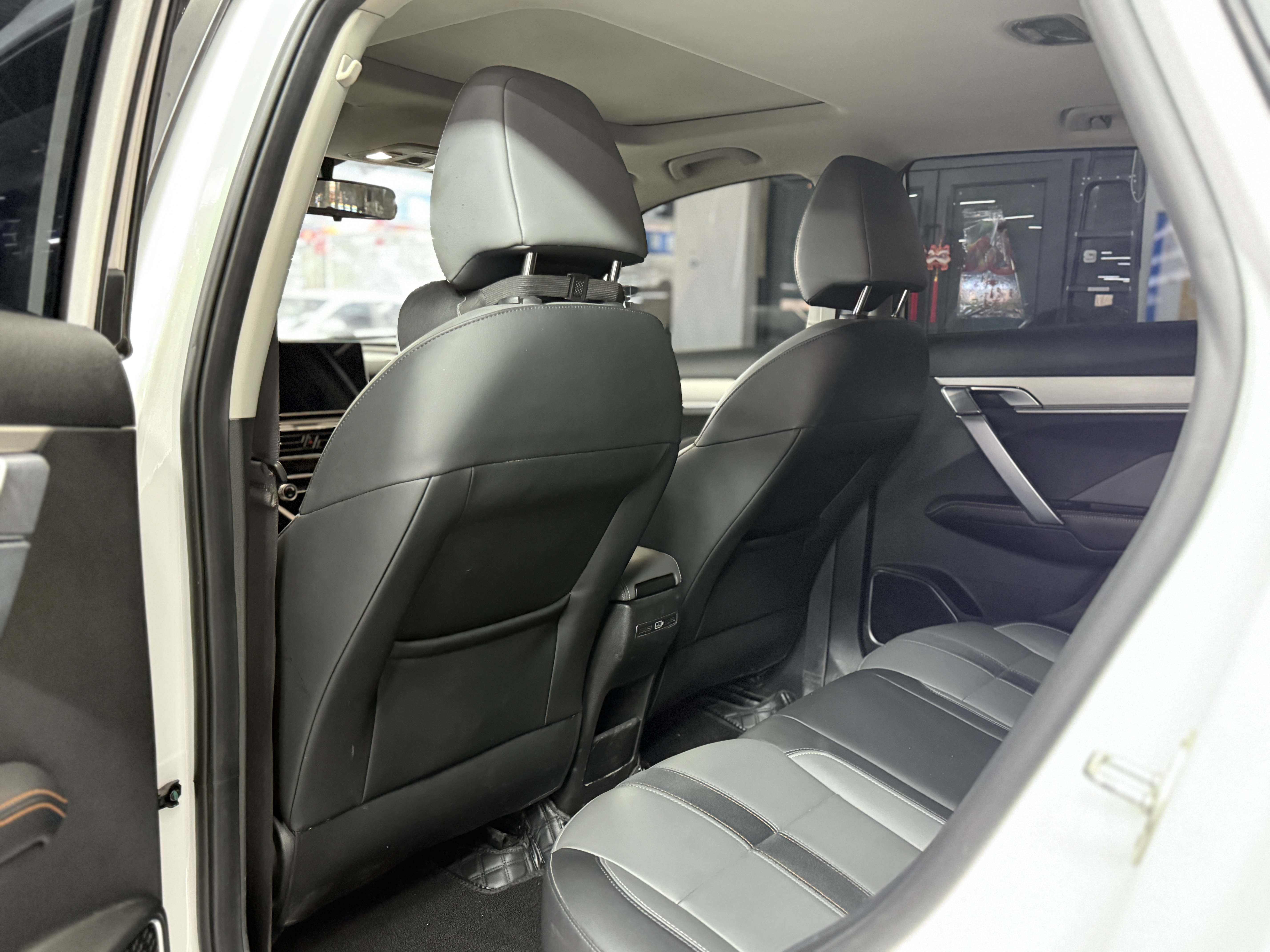 GEELY Coolray 2024 #4 GEELY Coolray 2024 car image #4