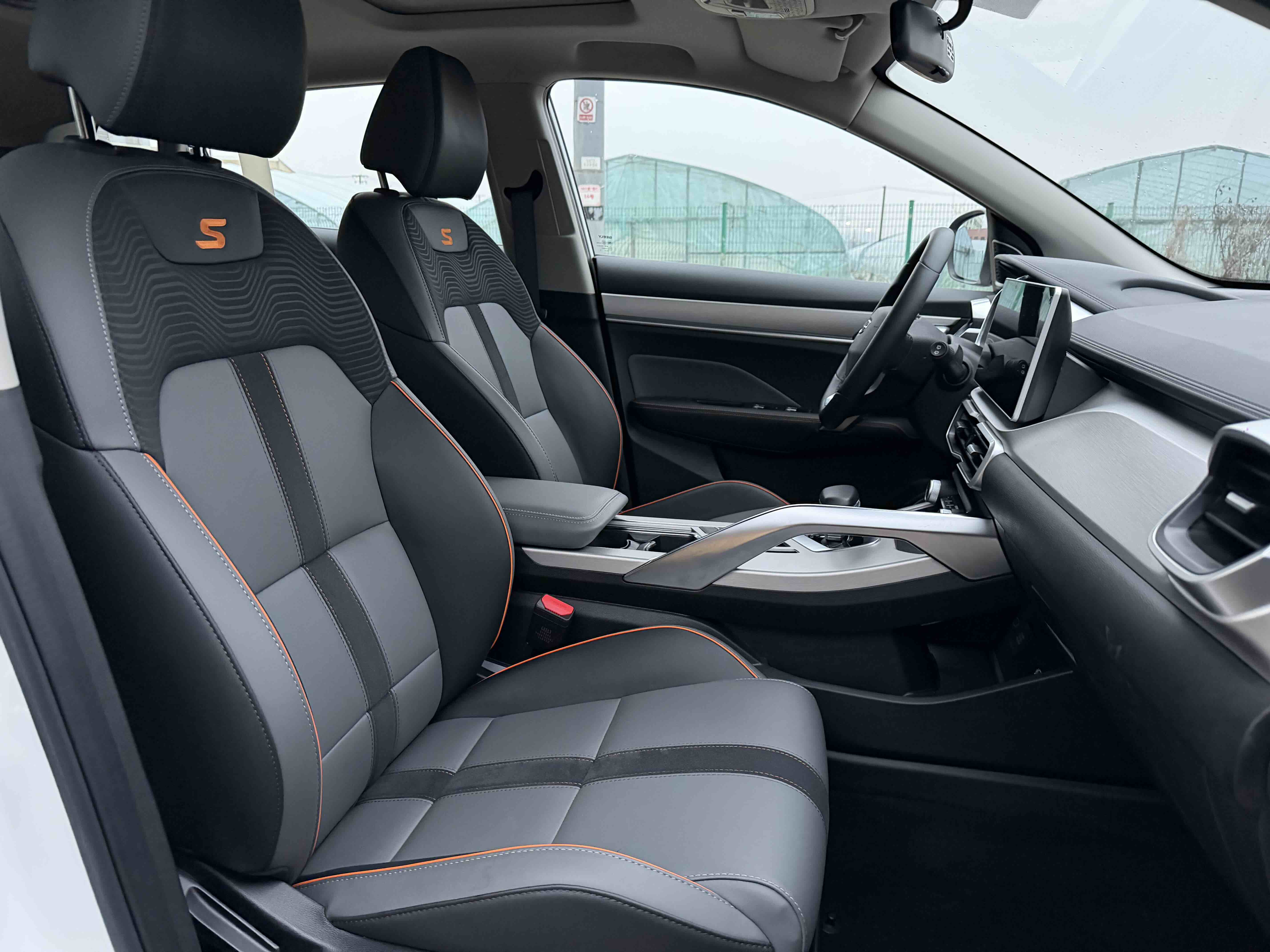 GEELY Coolray 2023 #4 GEELY Coolray 2023 car image #4
