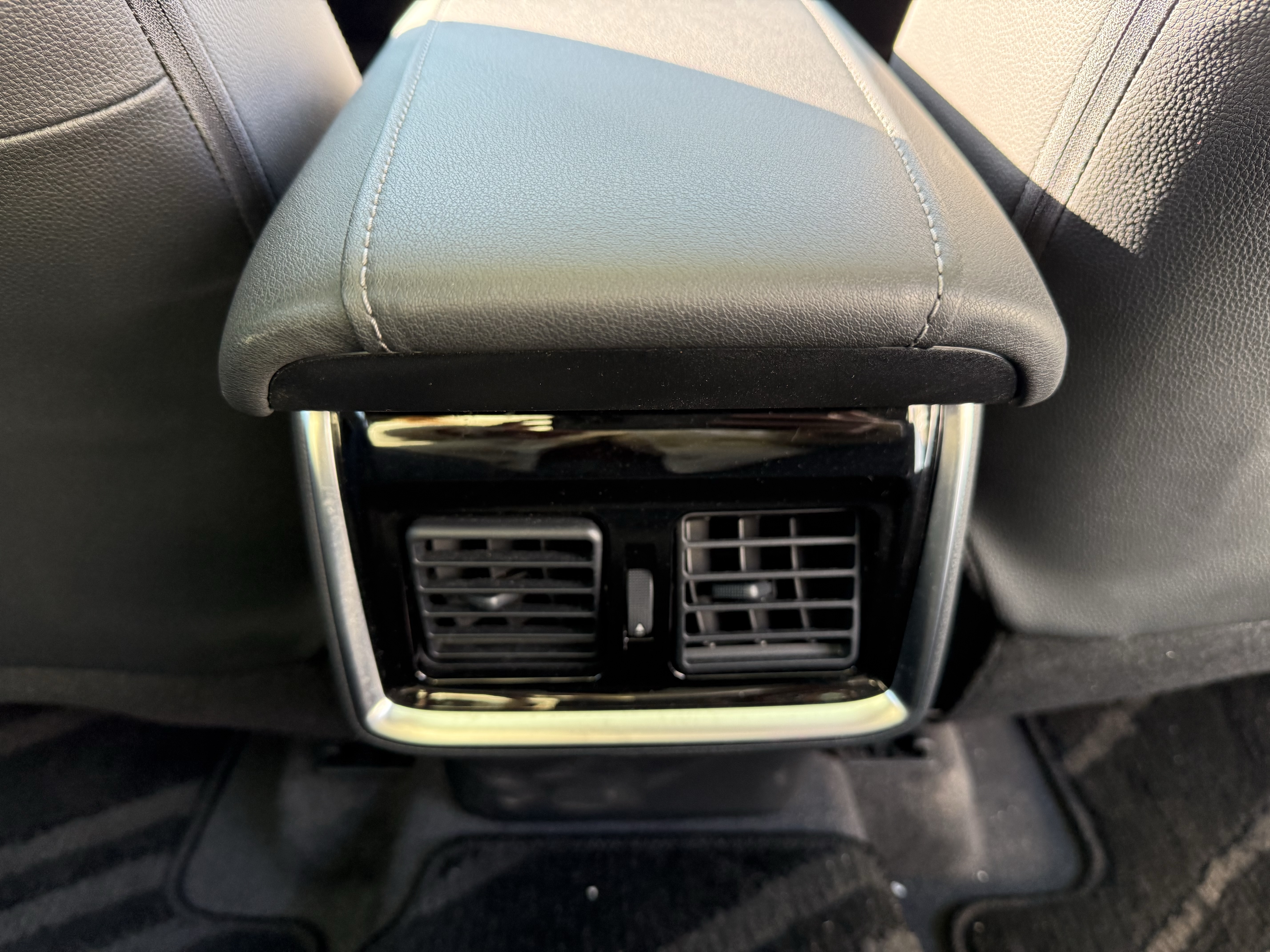 Toyota Harrier 2023 imagem de carro #4