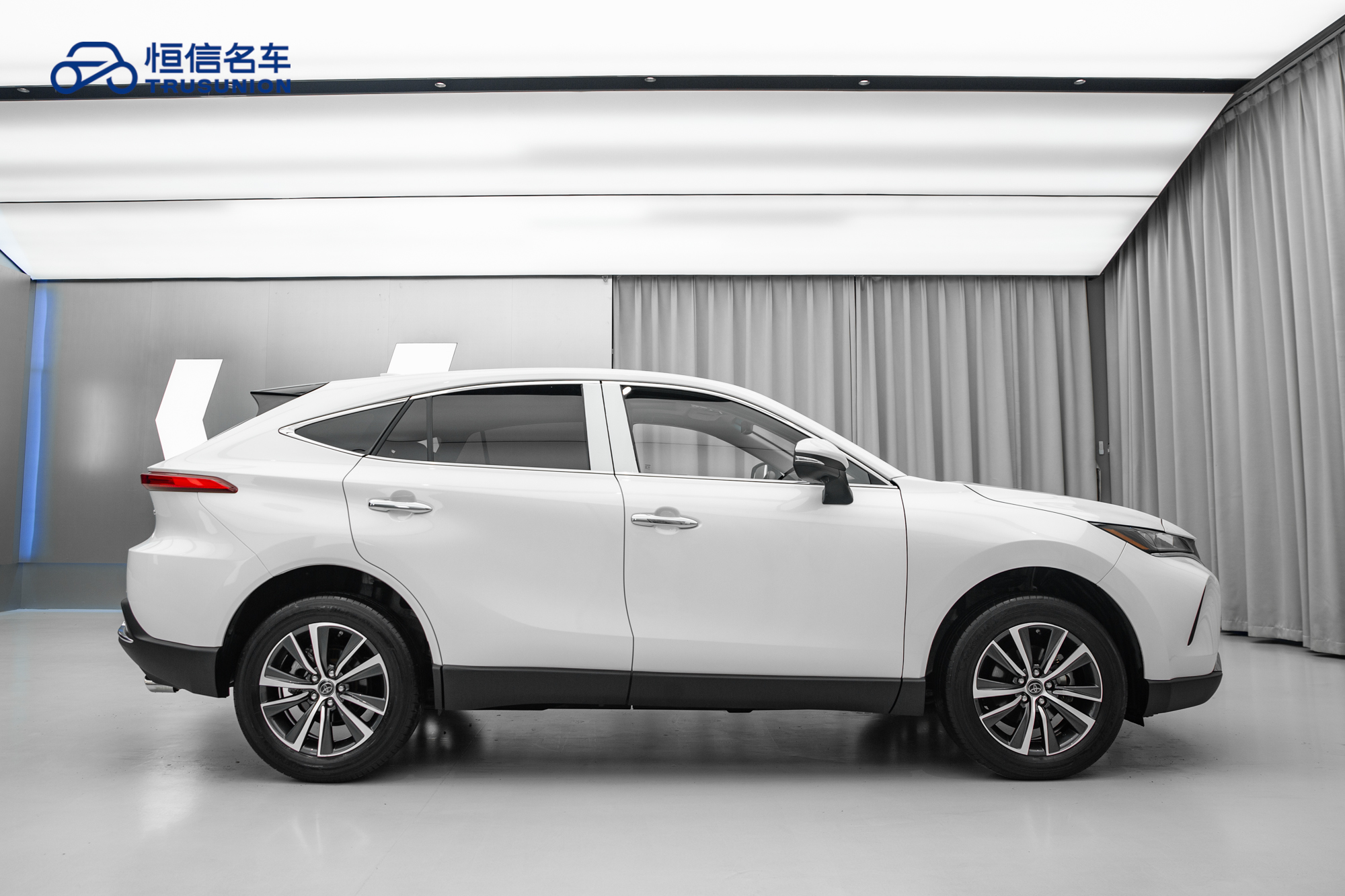 Toyota Harrier 2024 immagine di auto #4