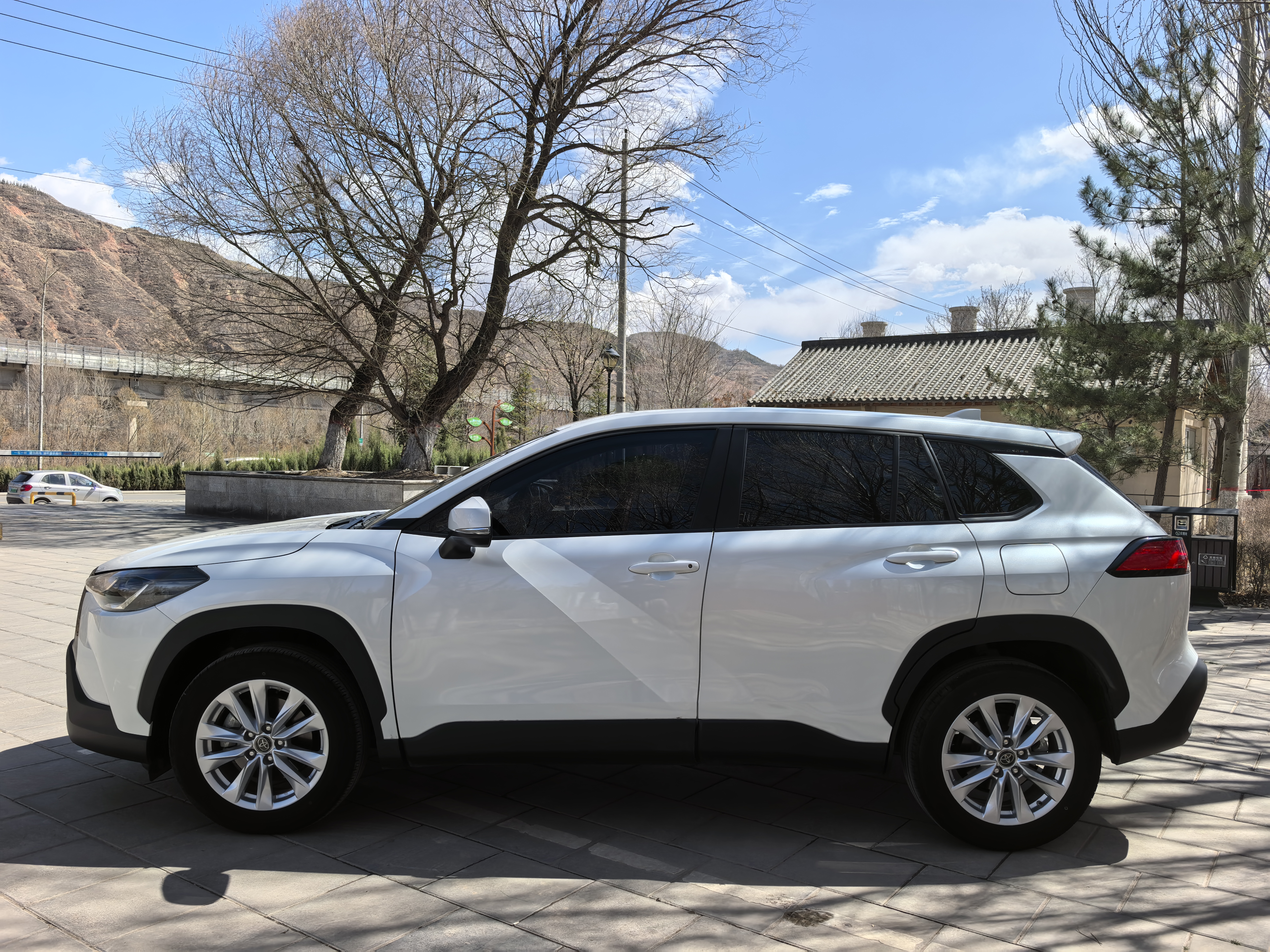 丰田 卡罗拉锐放 2023 汽车图片 #4