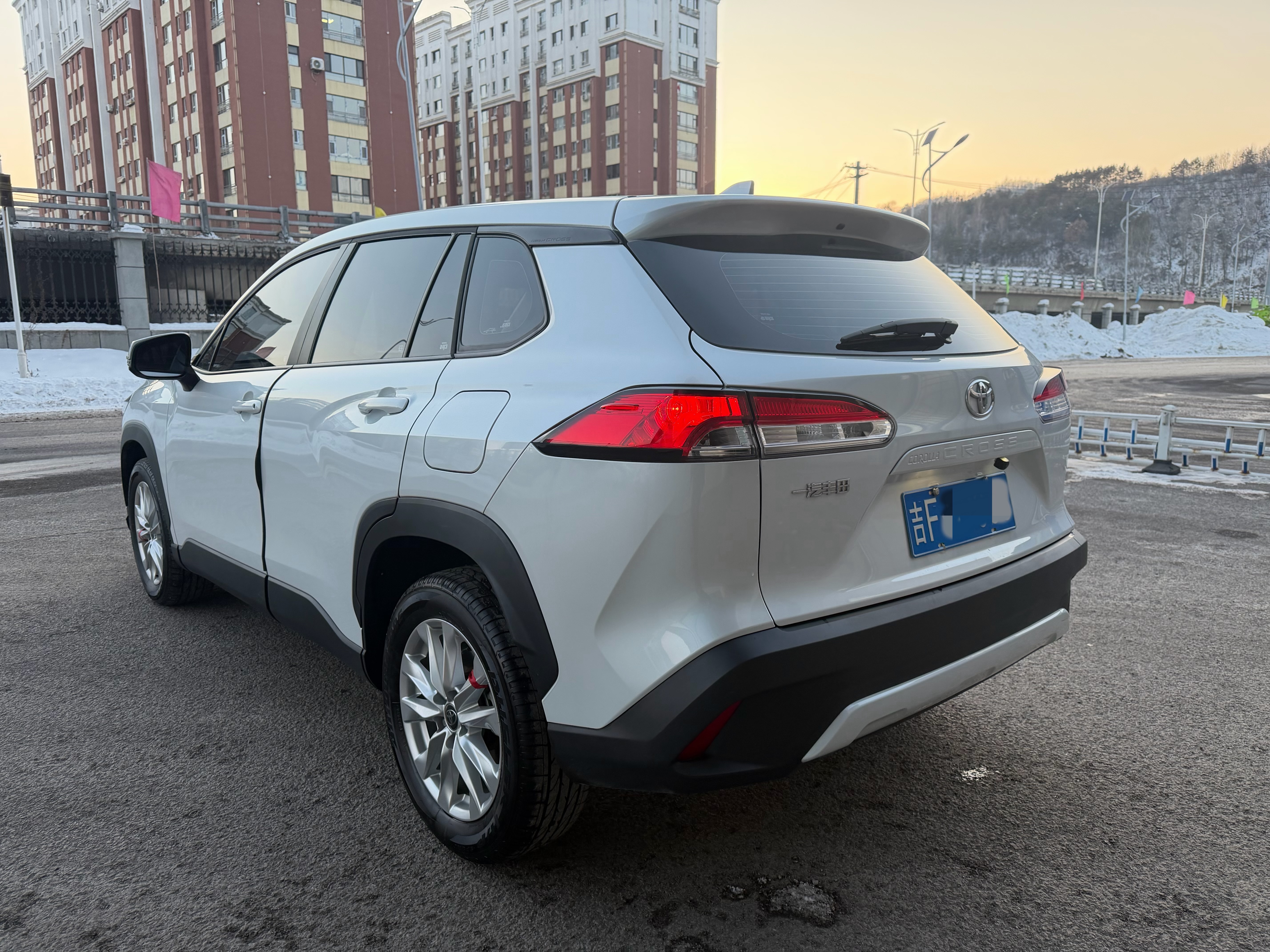 Toyota Corolla Cross 2024 immagine di auto #4