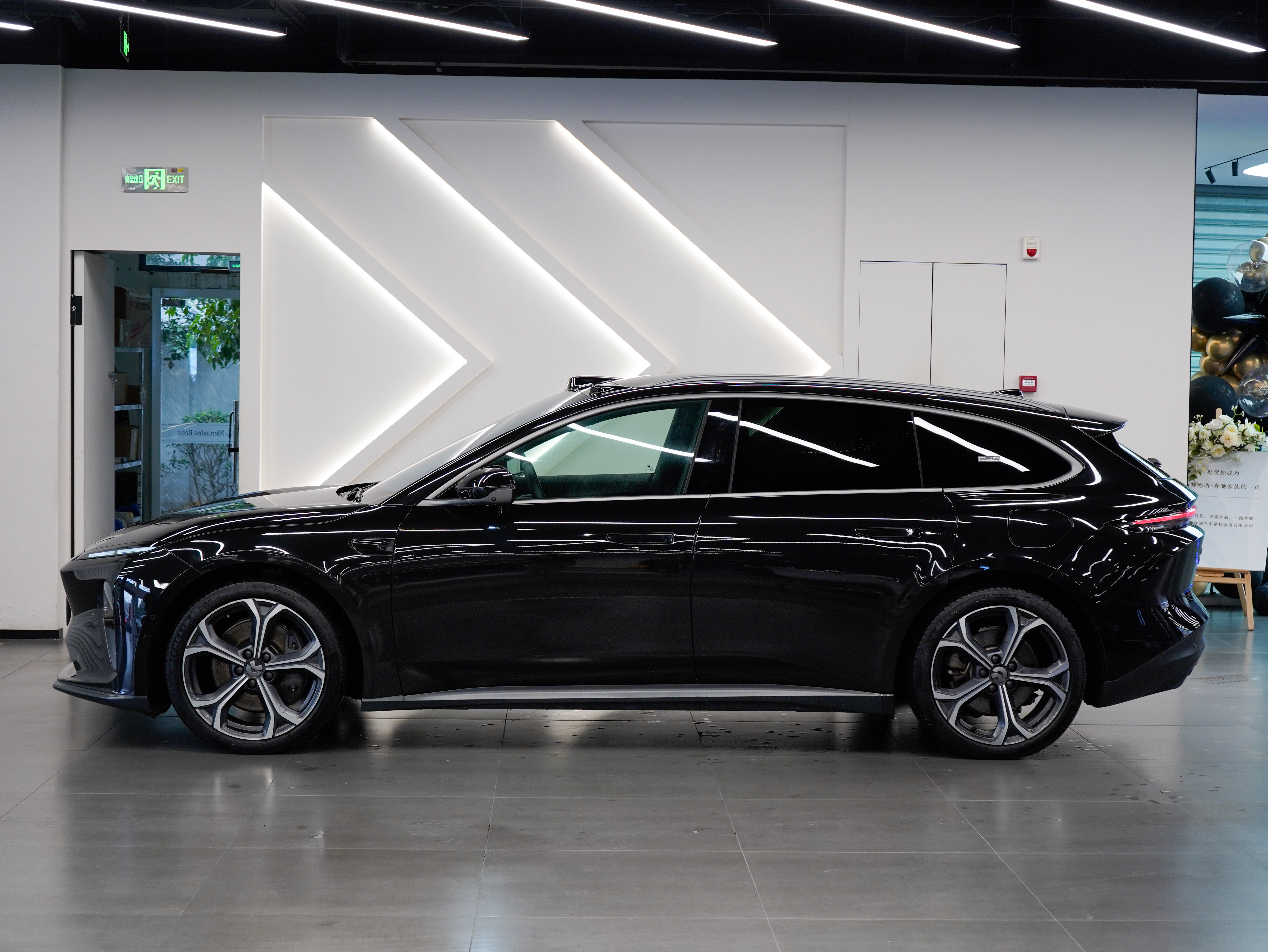 蔚来 蔚来ET5T 2024 汽车图片 #4