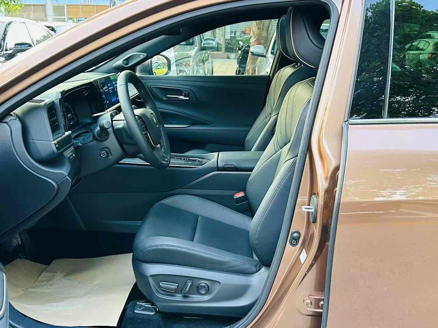 Toyota Crown 2024 #4 Toyota Crown 2024 immagine di auto #4