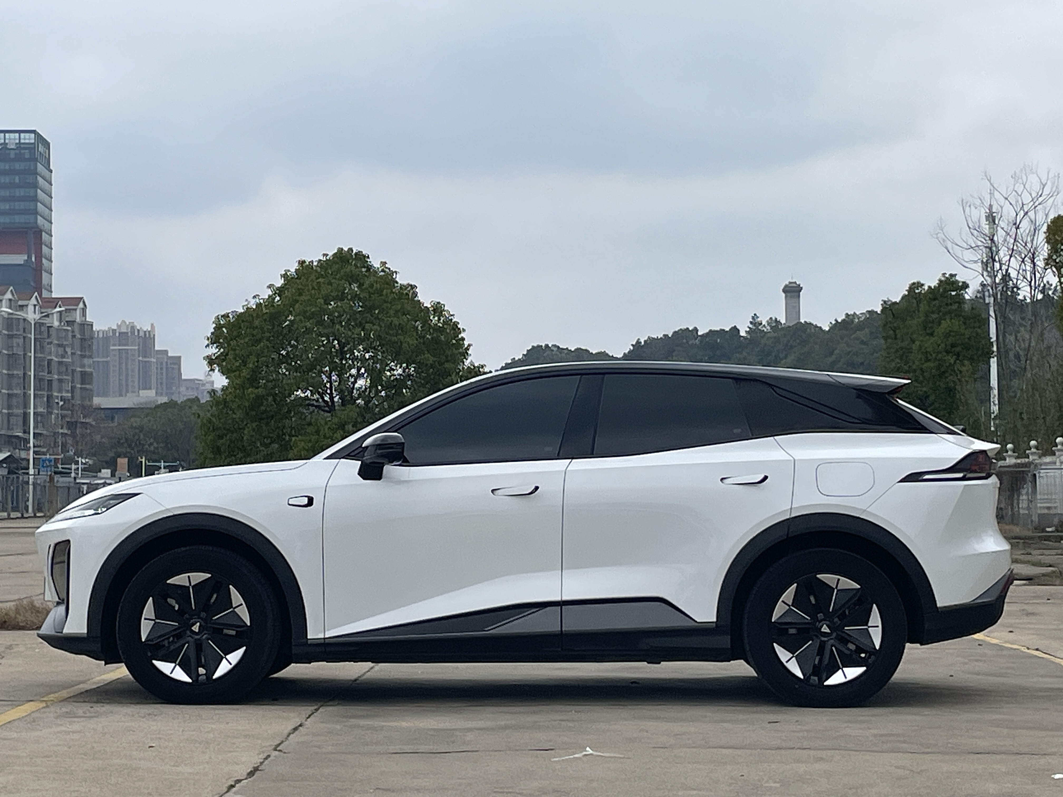 Deepal S07 2024 image de voiture #4