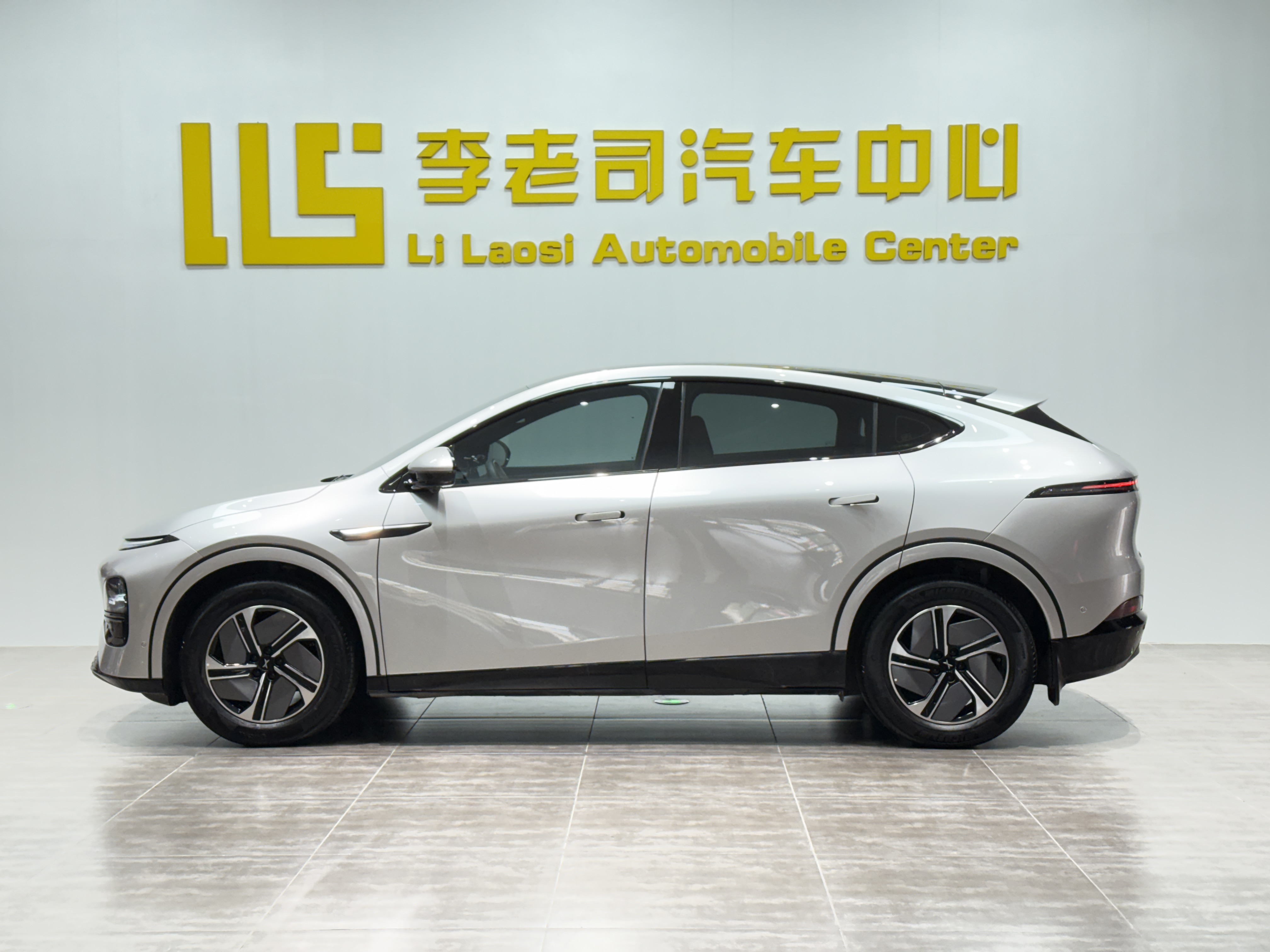 Xpeng G6 2024 صورة سيارة #4