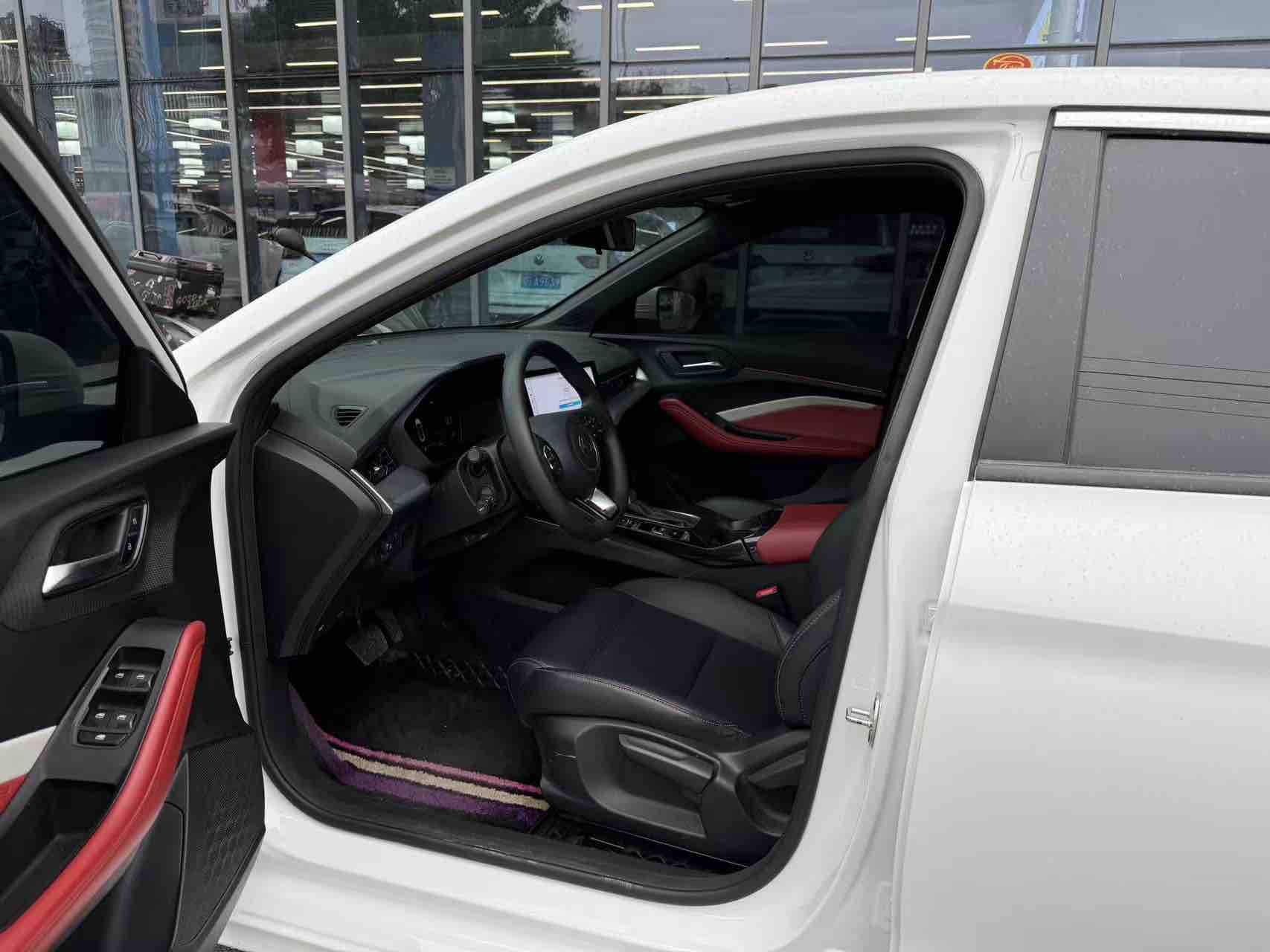 5 2024 #4 5 2024 immagine di auto #4