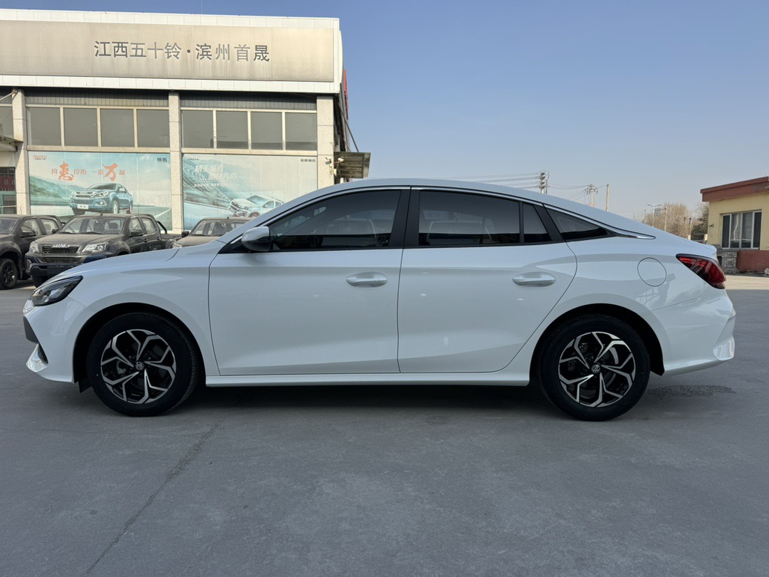 MG 5 2024 car image #4
