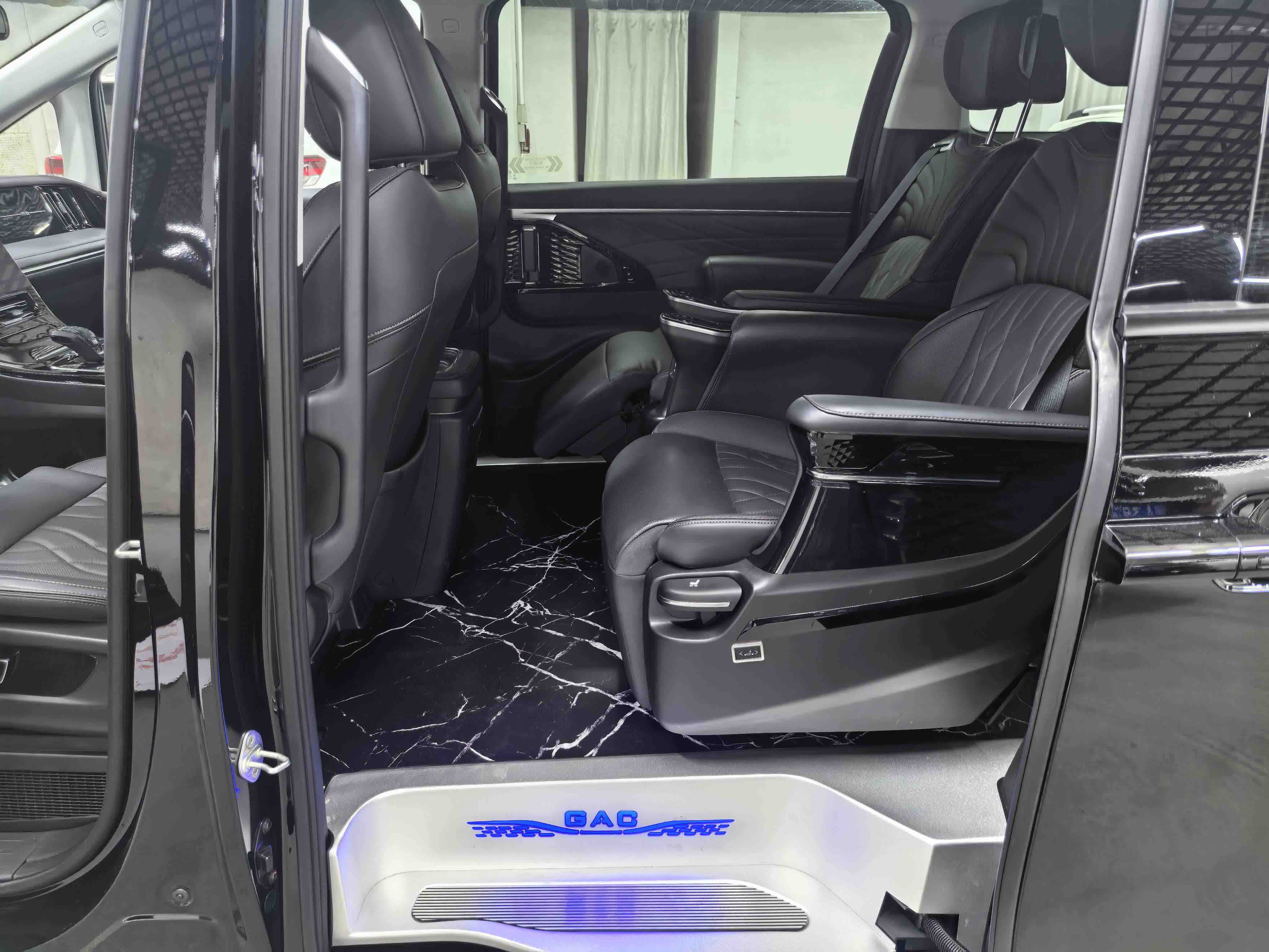 广汽传祺 传祺M8 2025 汽车图片 #4