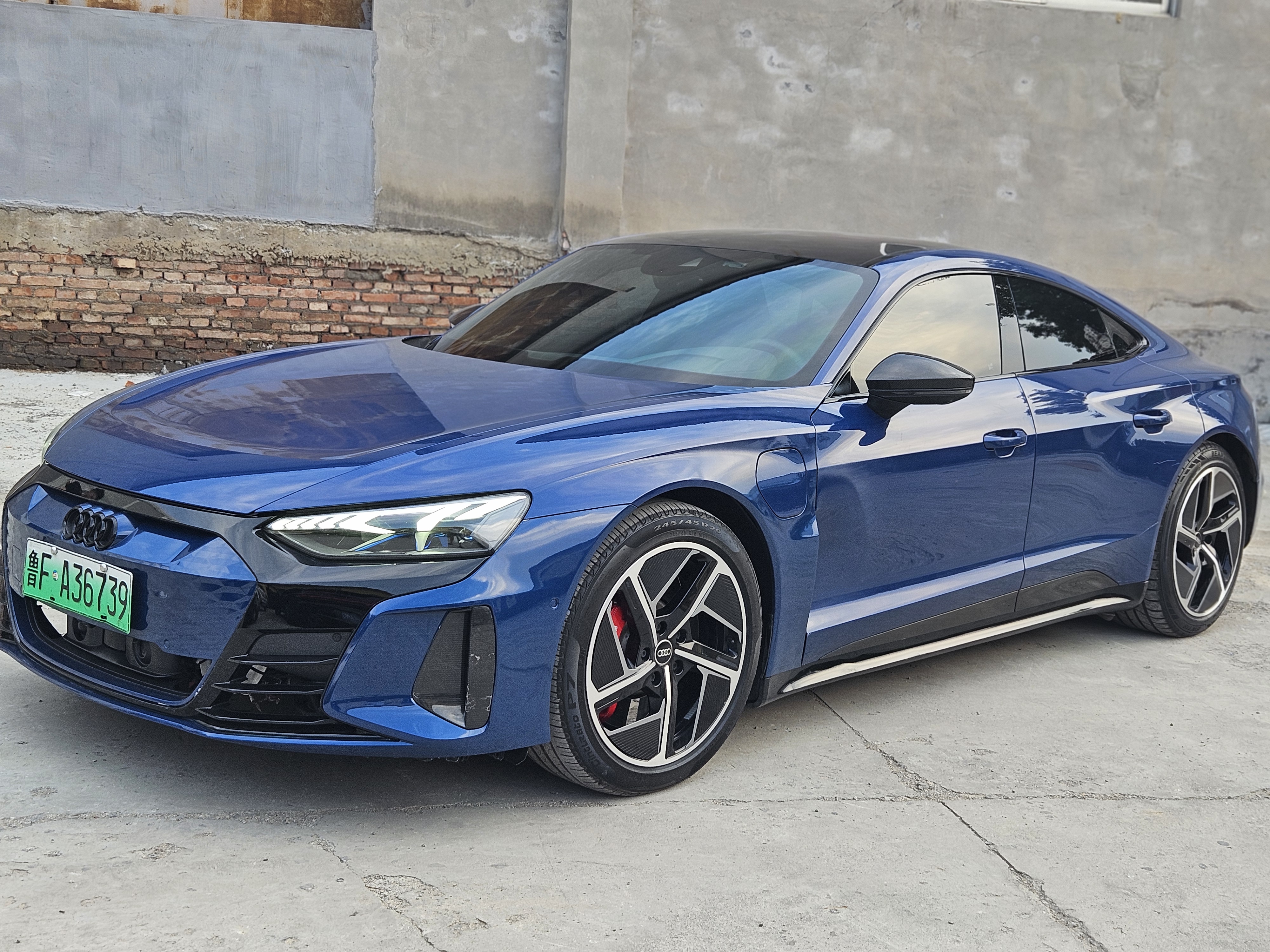 Audi e-tron GT 2023 car image #4