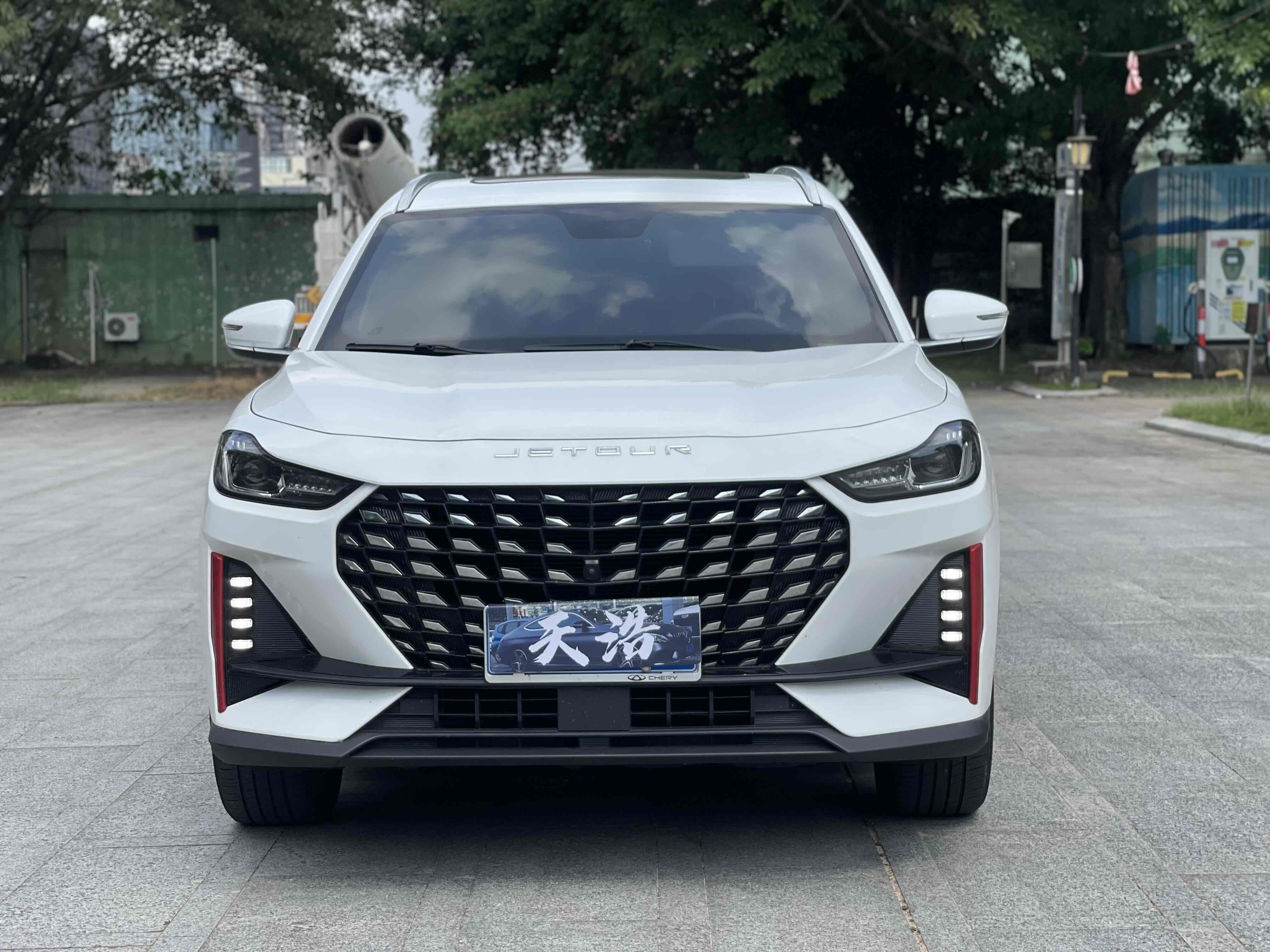 Jetour X70 PRO 2023 car image #4