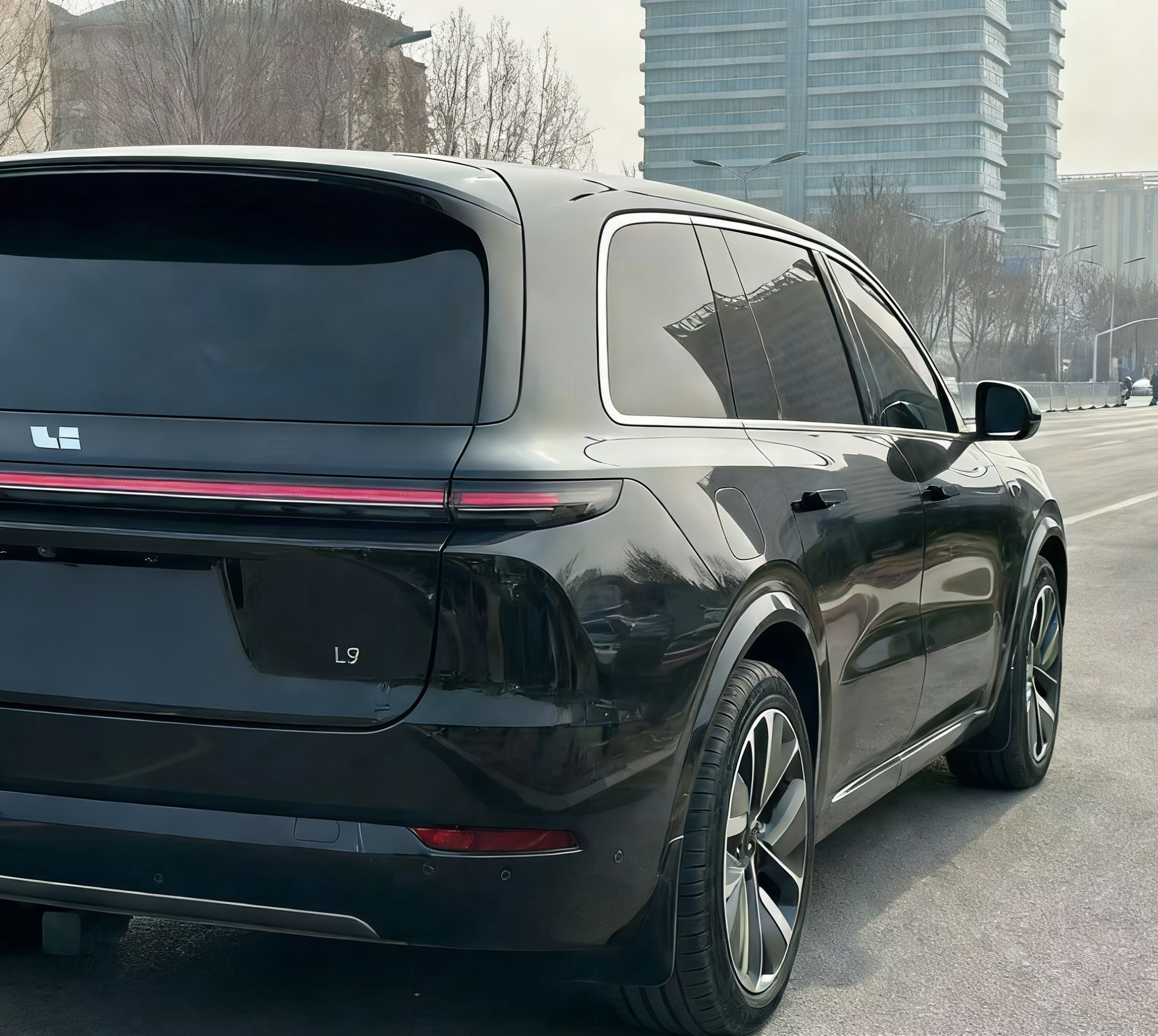 Li L9 2024 صورة سيارة #4
