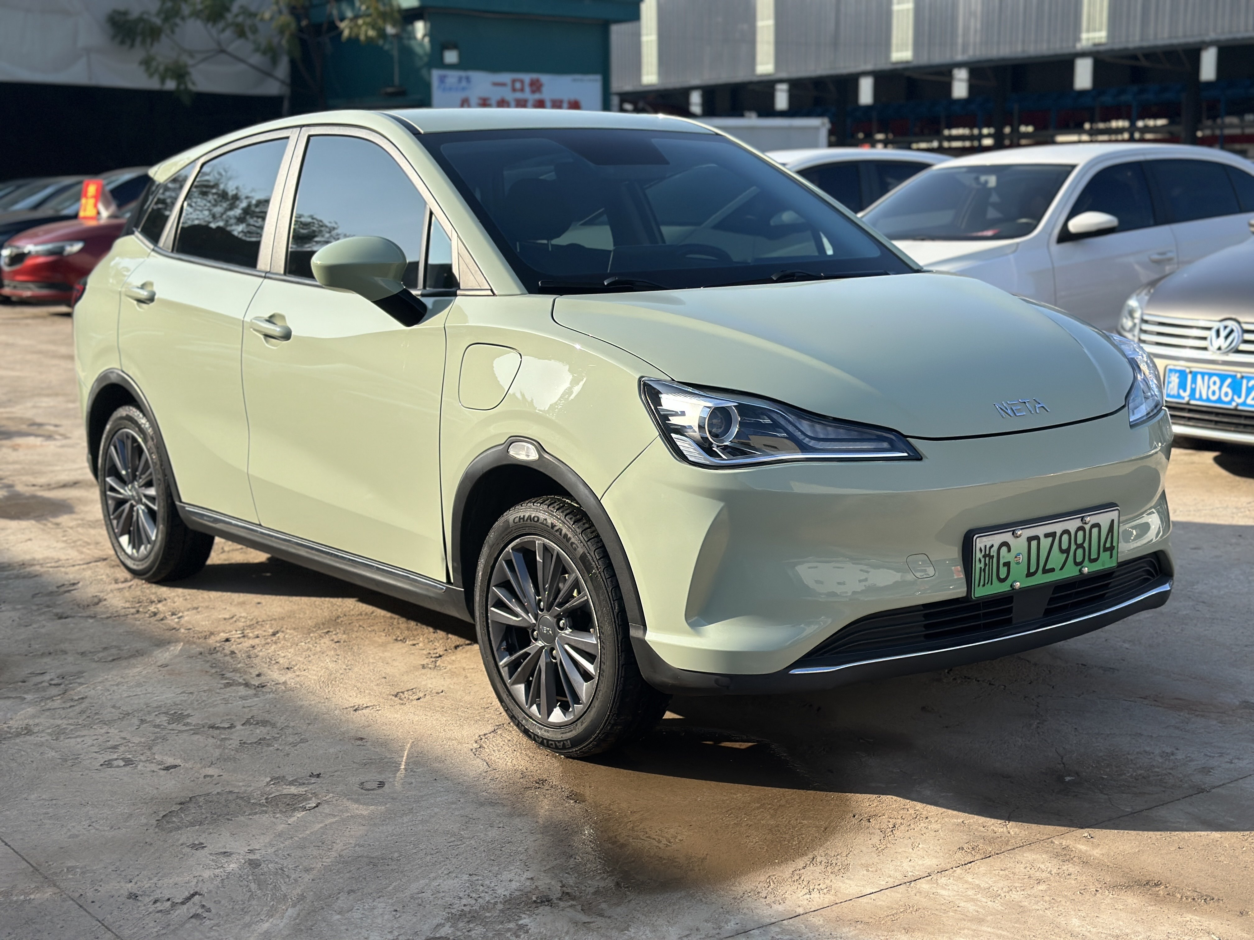 哪吒汽车 哪吒AYA 2023 汽车图片 #4