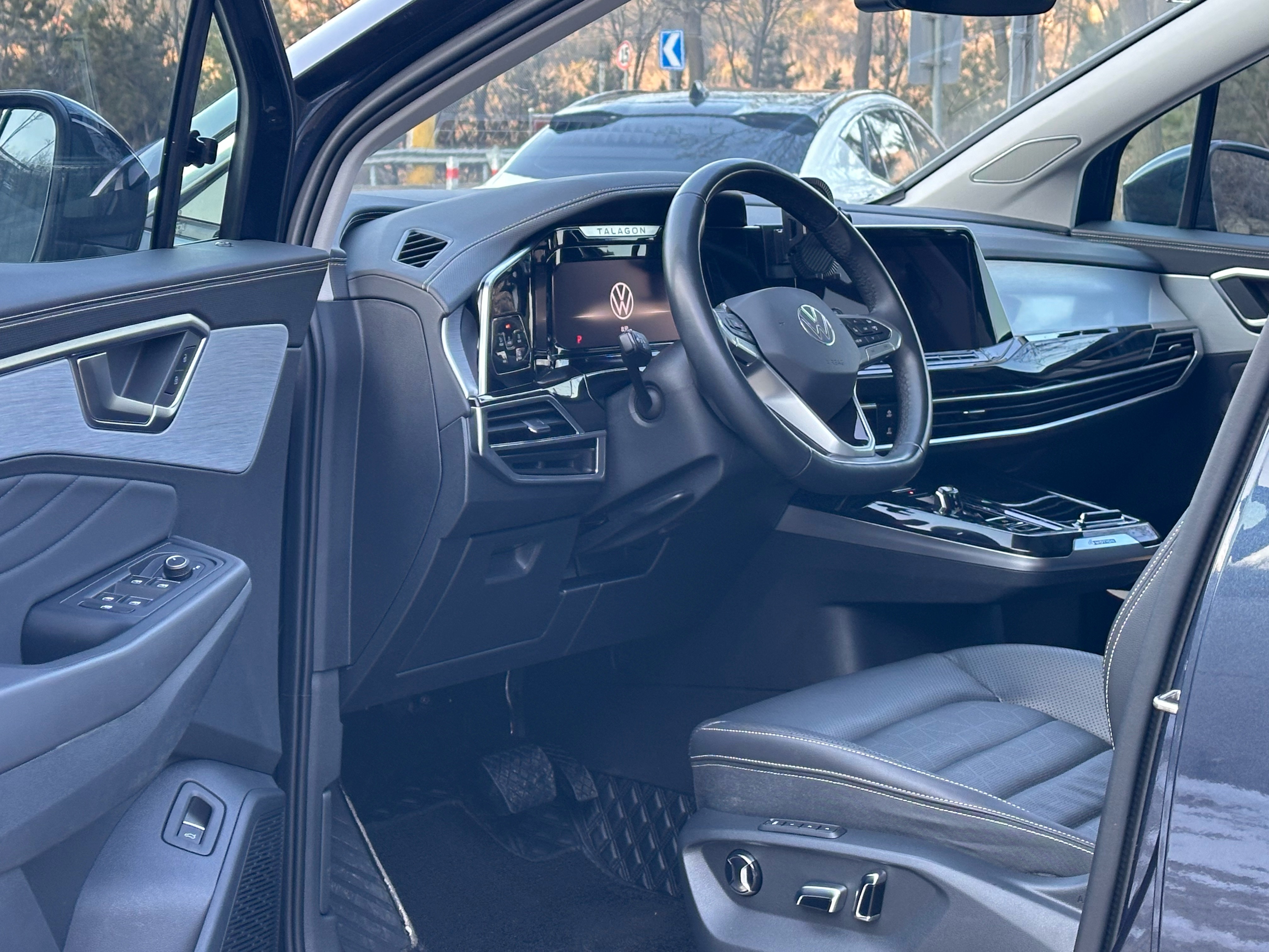 Volkswagen Talagon 2023 #4 Volkswagen Talagon 2023 immagine di auto #4