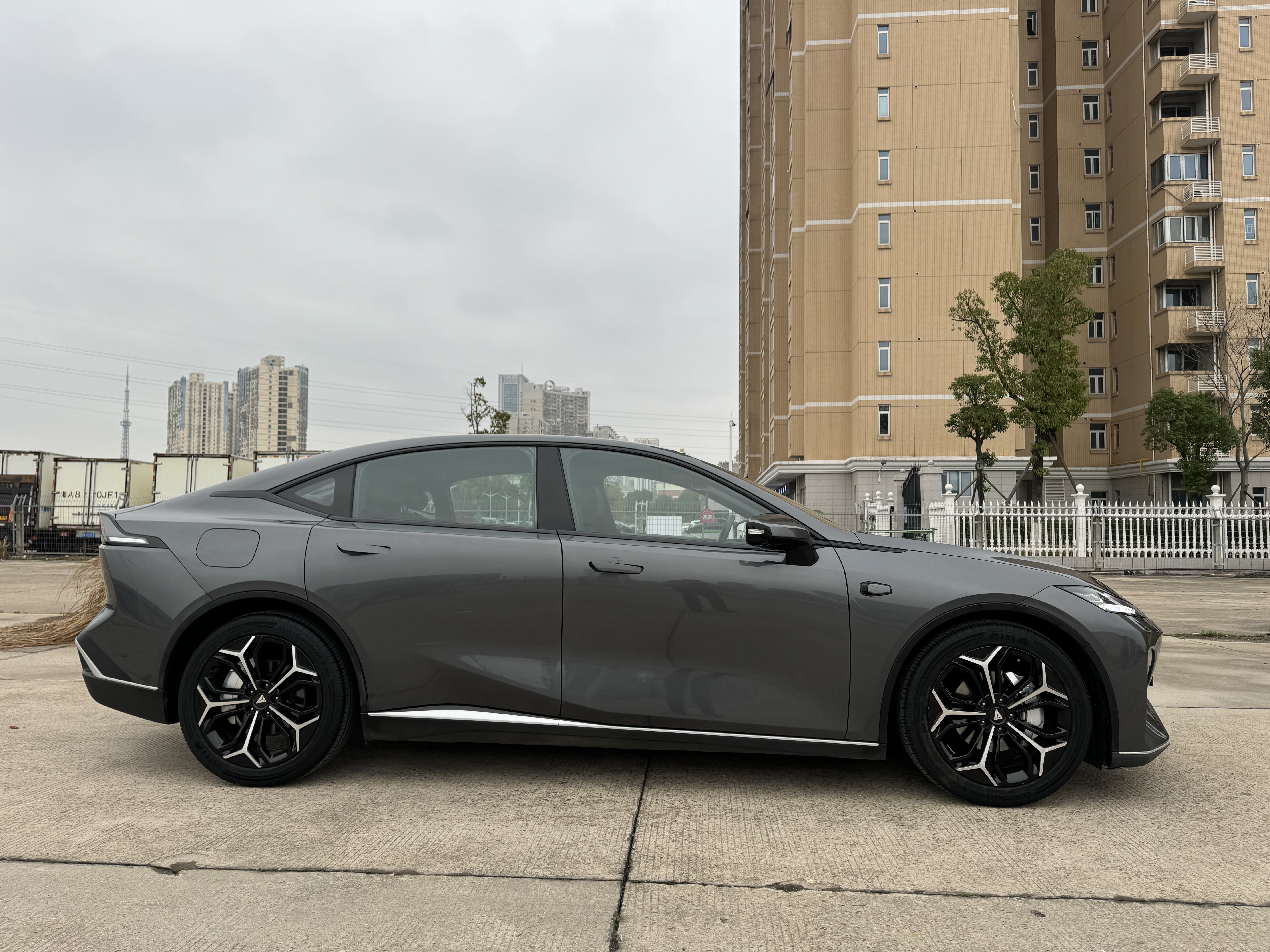 Deepal SL03 2023 car image #4