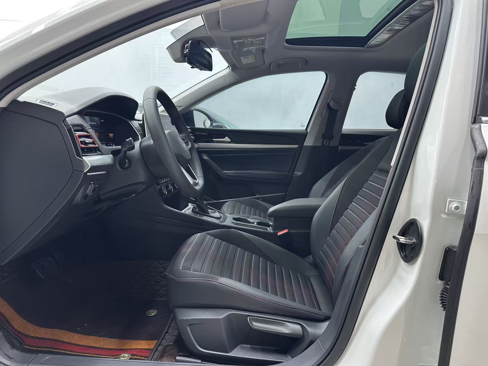 Volkswagen Lavida 2024 car image #4