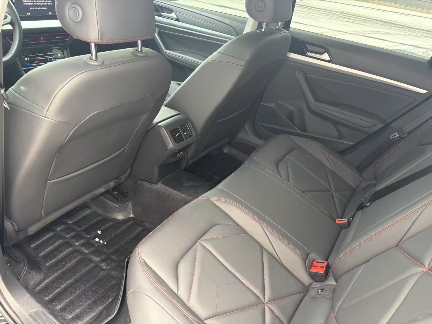 Volkswagen Lavida 2025 car image #4