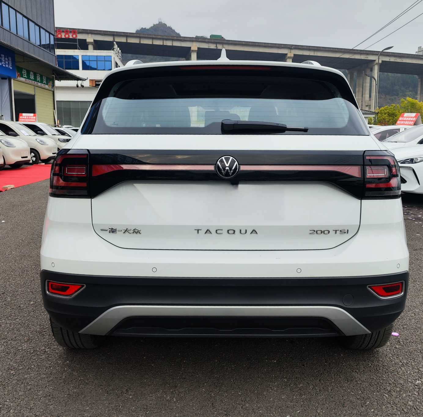 Volkswagen Tacqua 2024 صورة سيارة #4