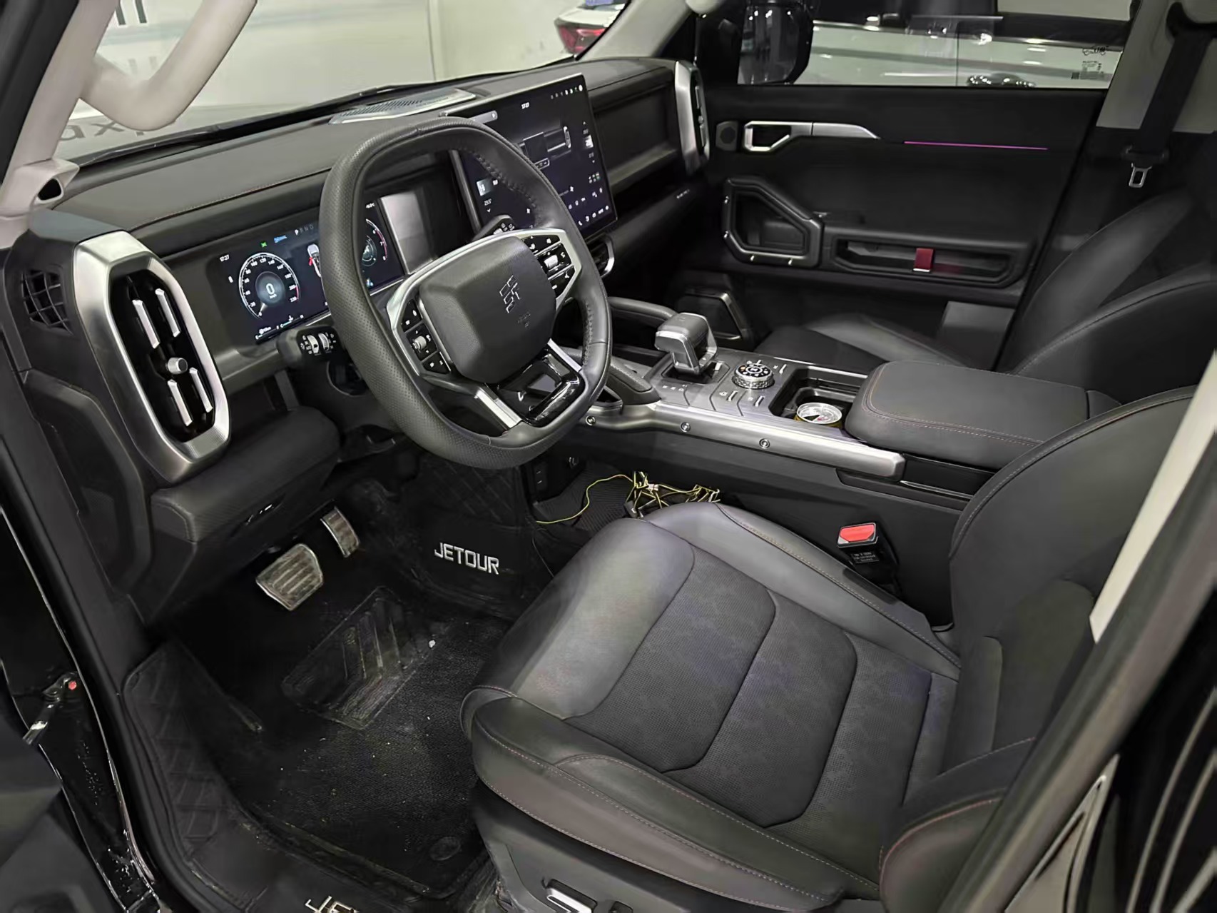 Jetour Traveller 2024 car image #4