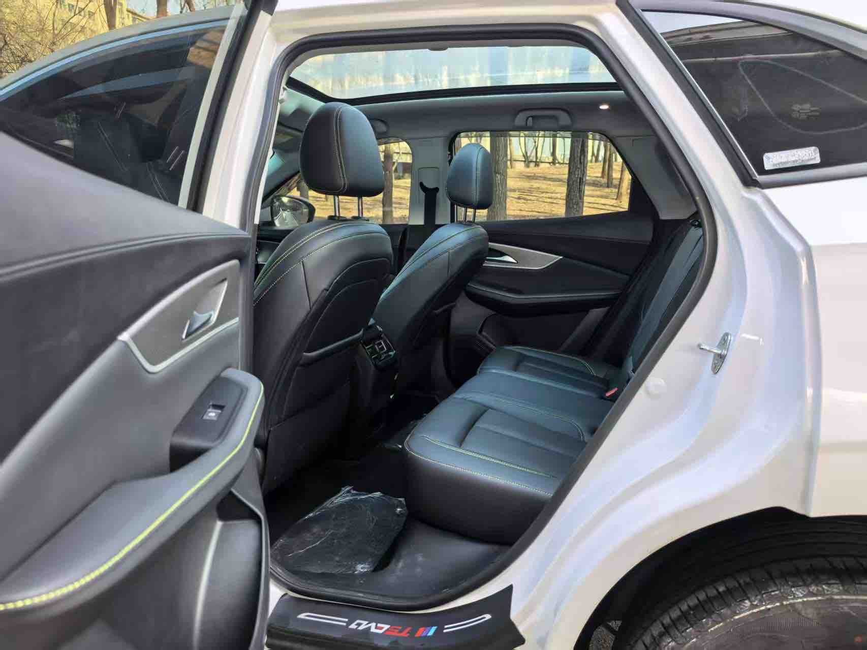 Forthing T5 EVO 2024 car image #4