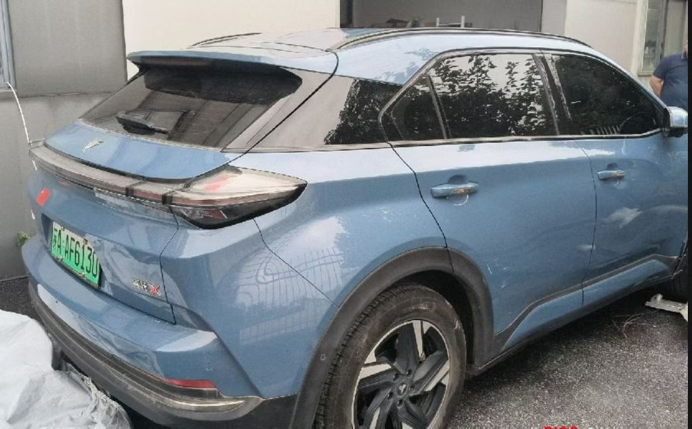 哪吒汽车 哪吒X 2024 #4 哪吒汽车 哪吒X 2024 汽车图片 #4