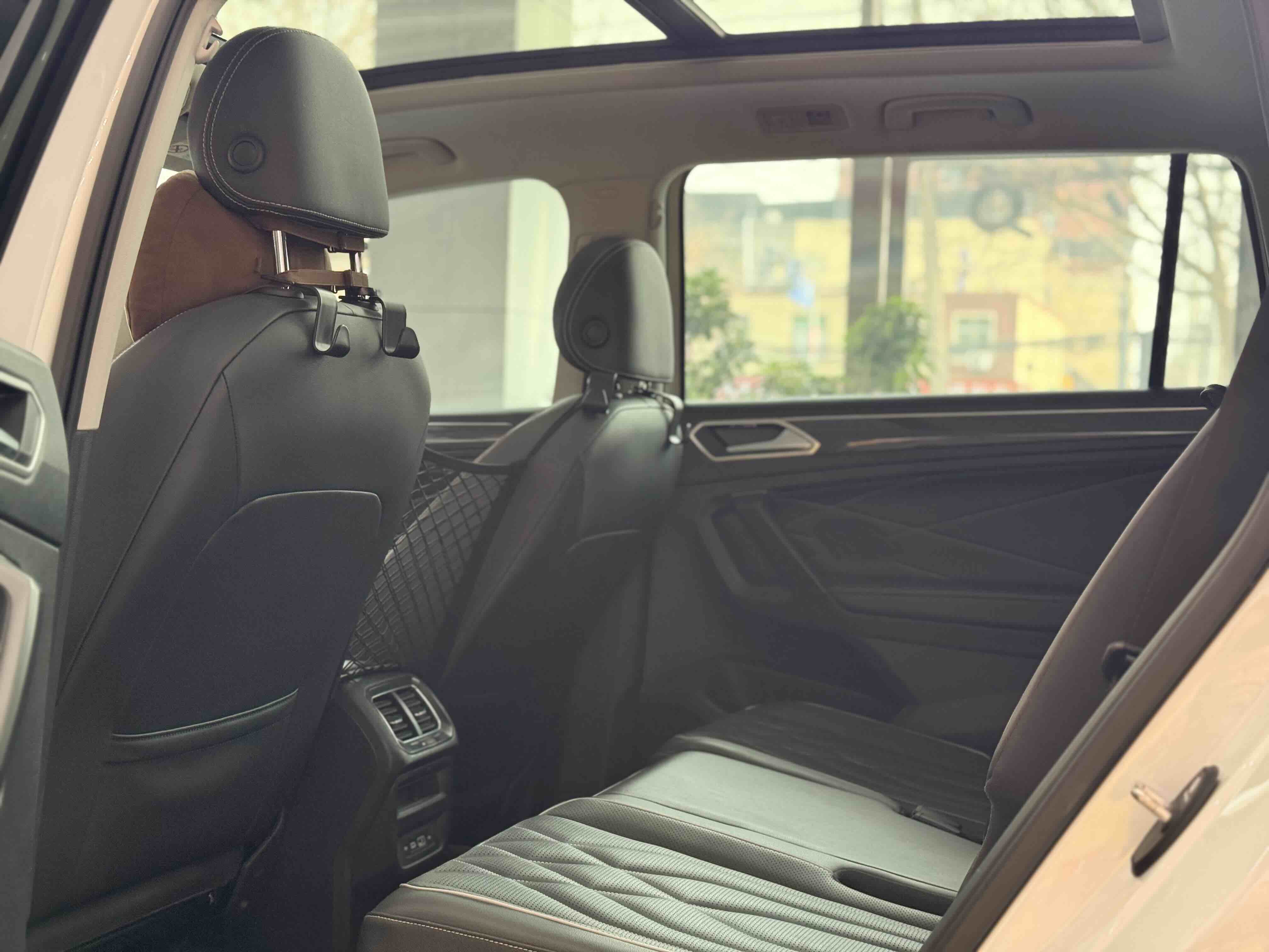 Volkswagen Tiguan L 2024 car image #4