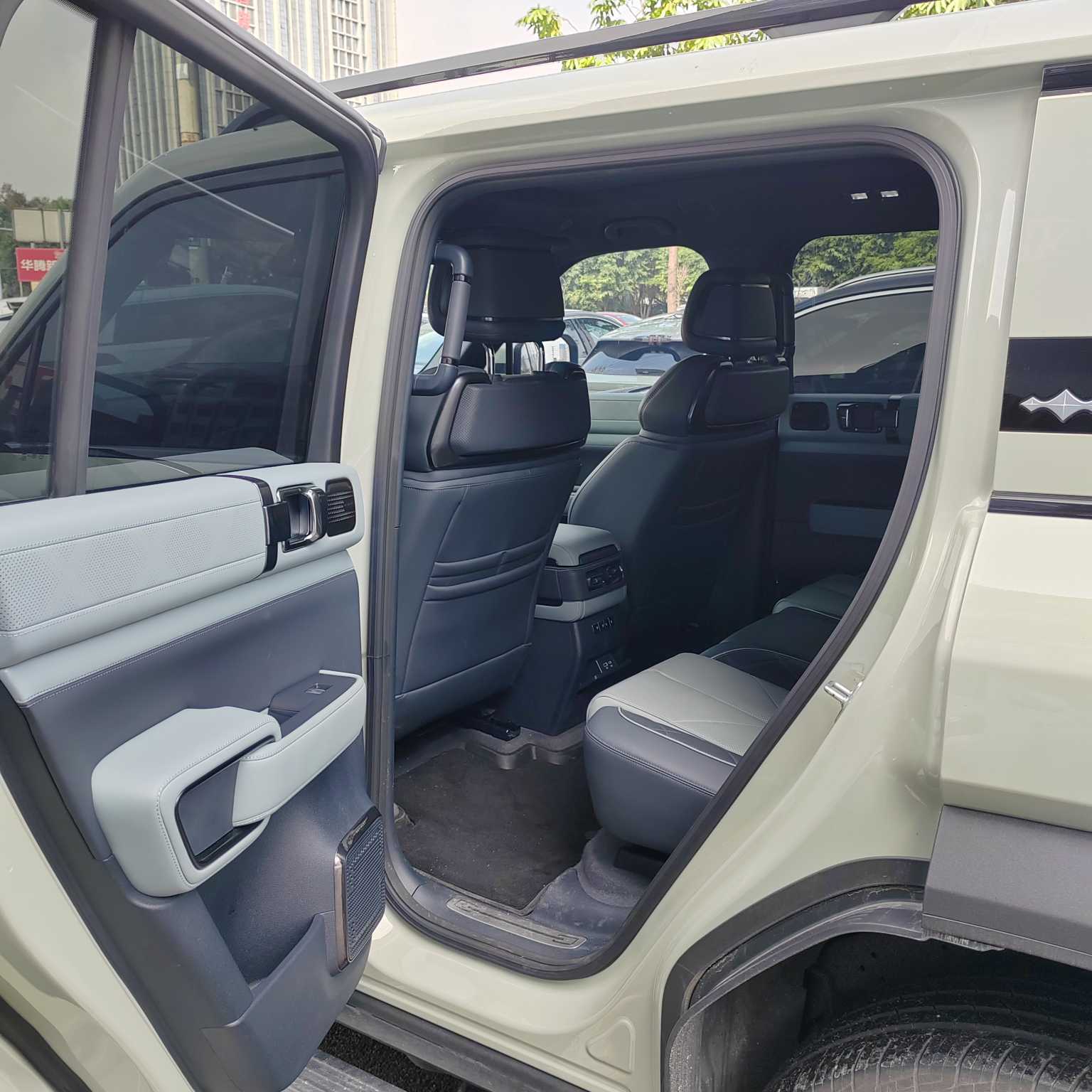 FangChengBao Leopard 5 2024 car image #4