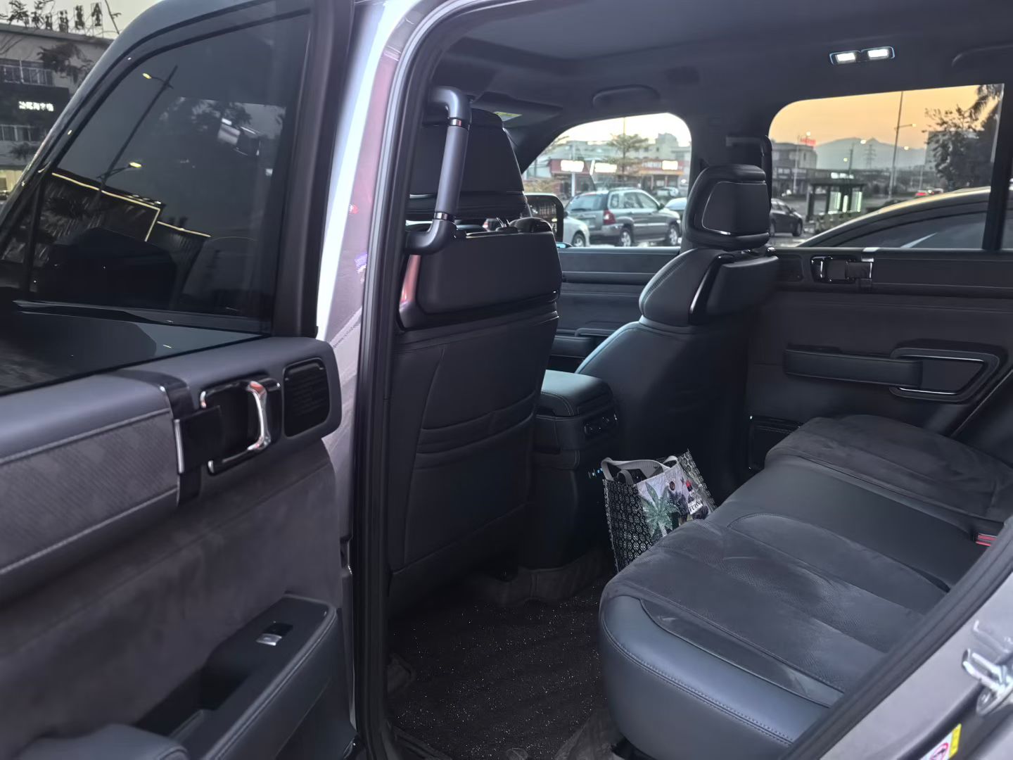 FangChengBao Leopard 5 2024 car image #4