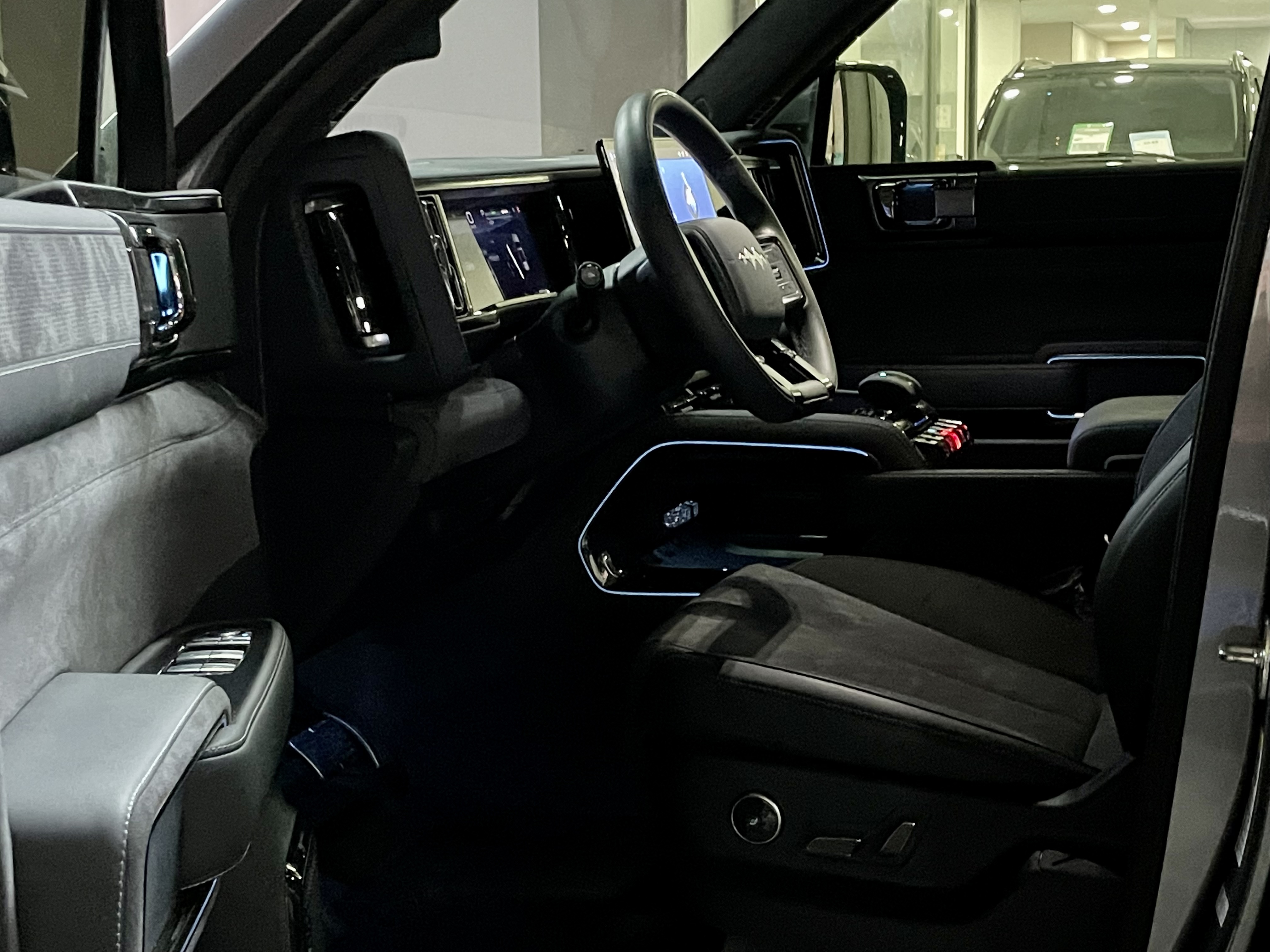 FangChengBao Leopard 5 2024 car image #4