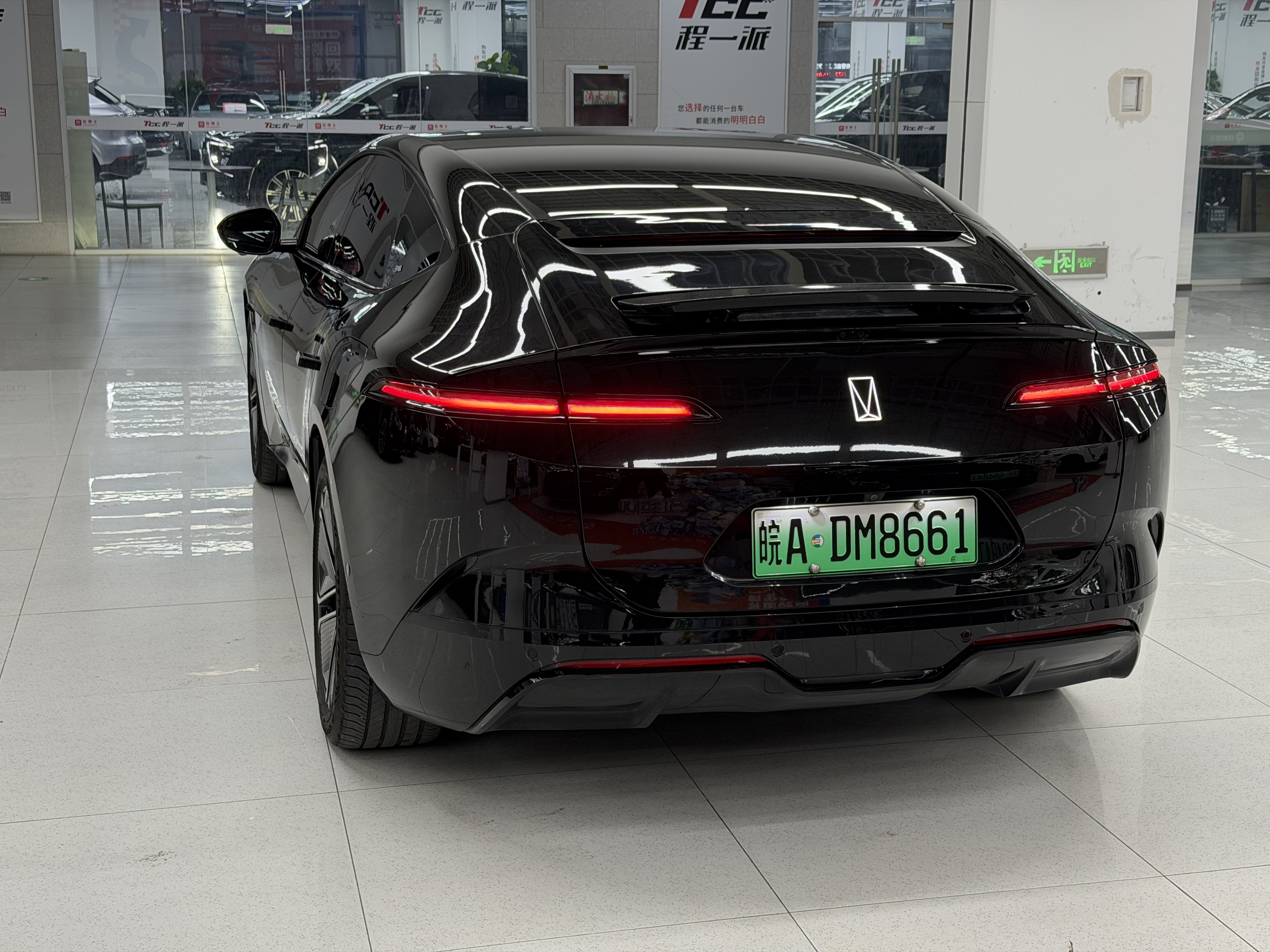 Avatr 12 2024 car image #4