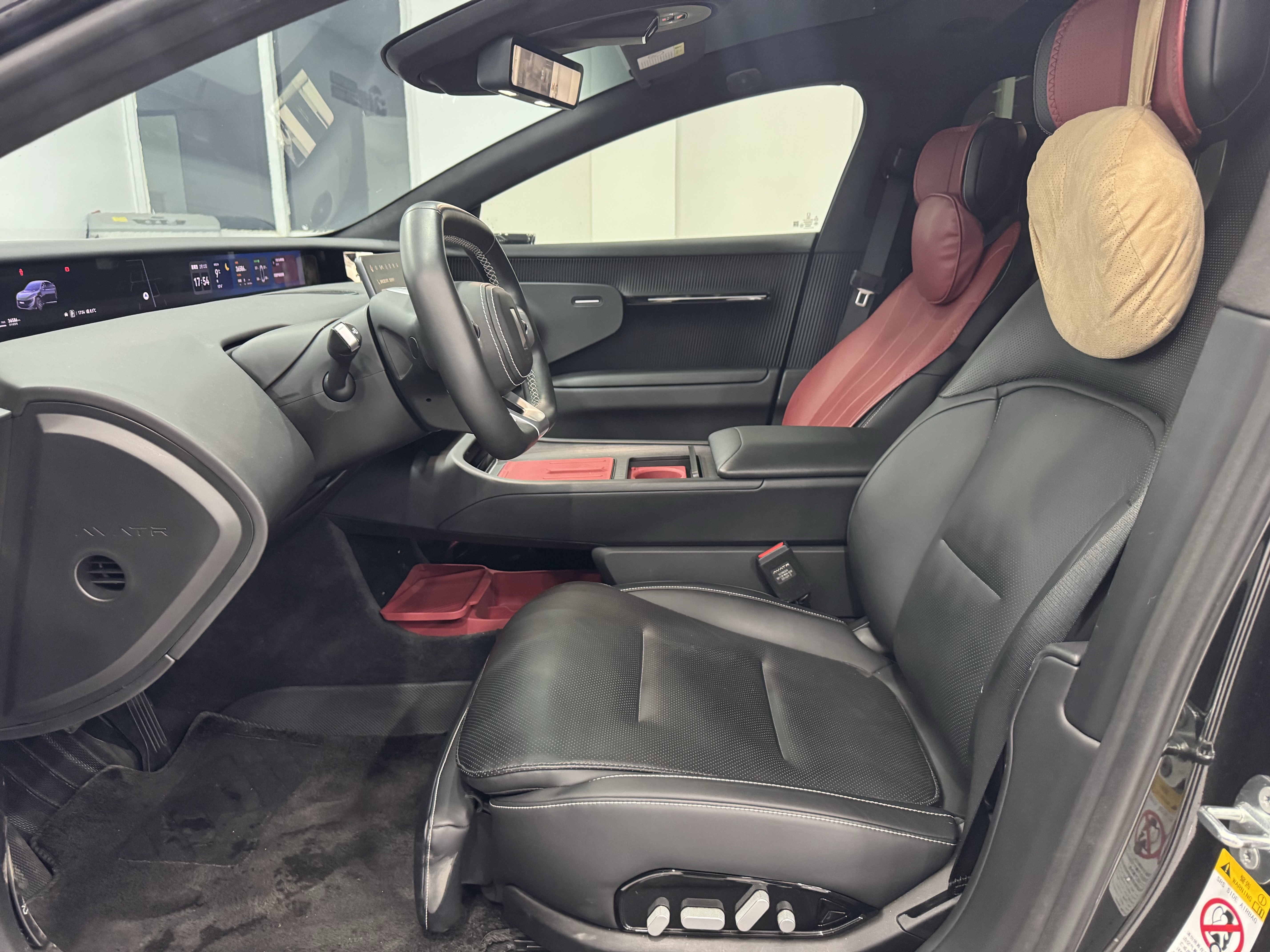 Avatr 12 2023 immagine di auto #4