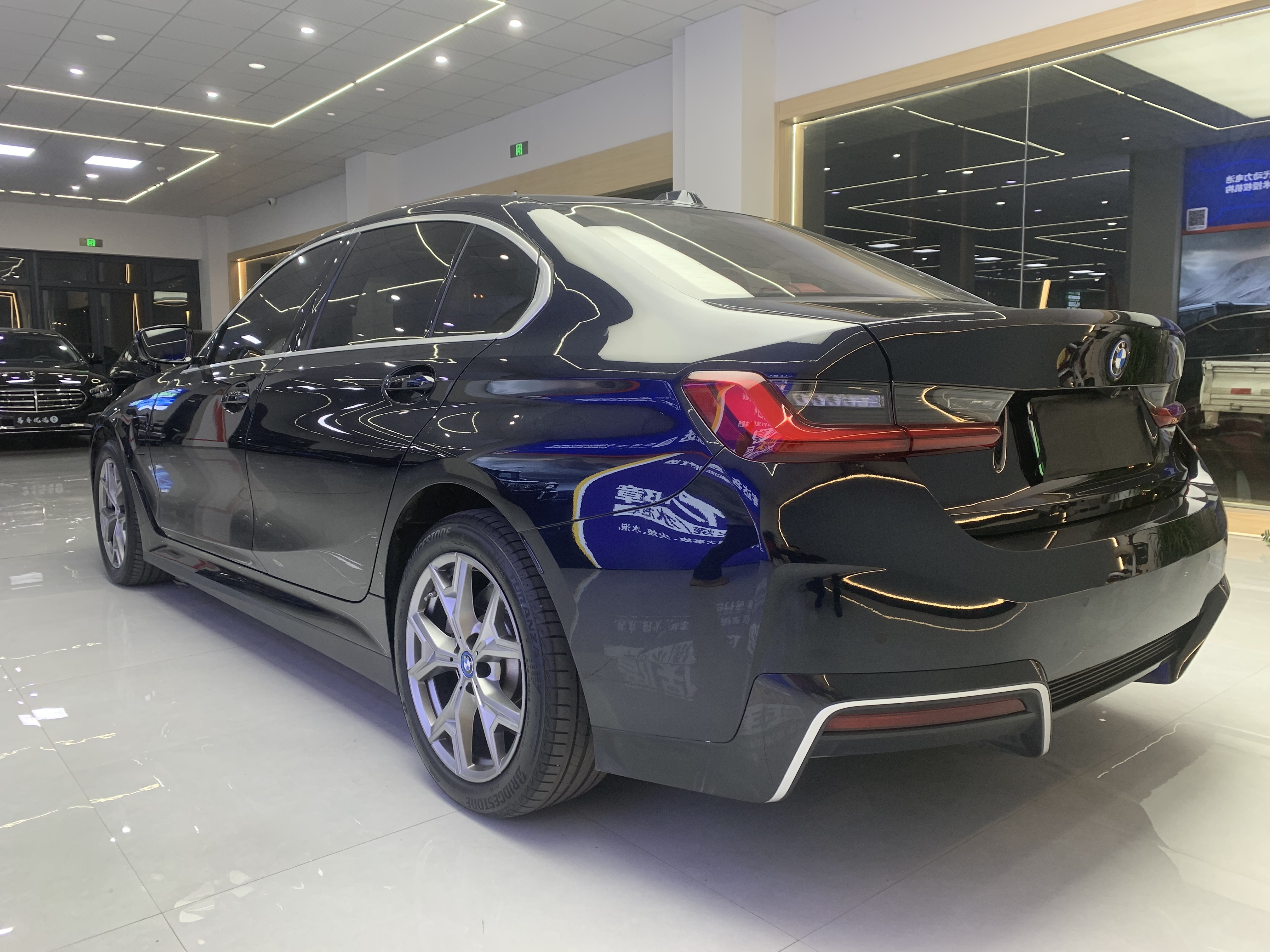 BMW i3 2024 #4 BMW i3 2024 car image #4