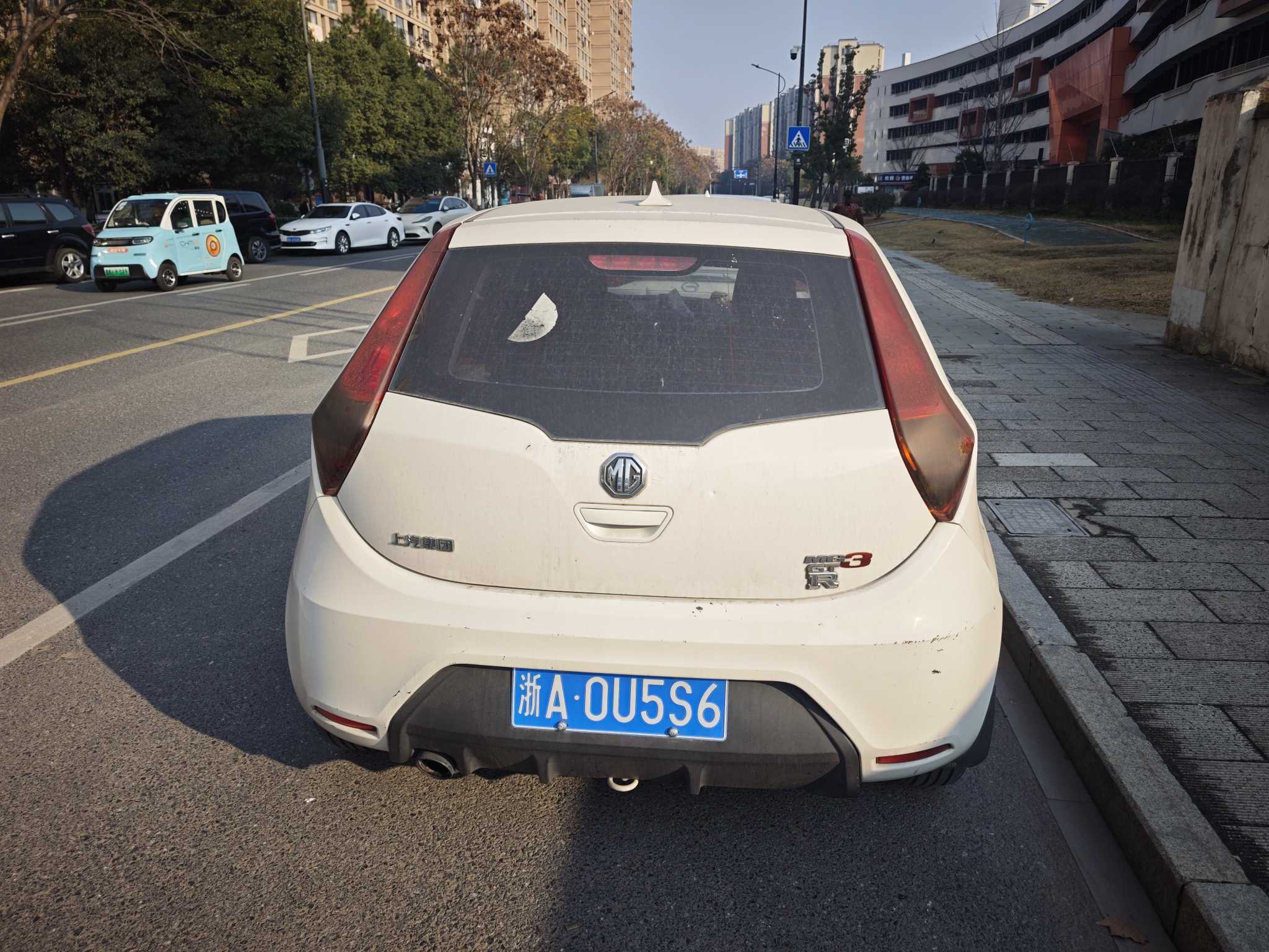 MG 3 2014 car image #4