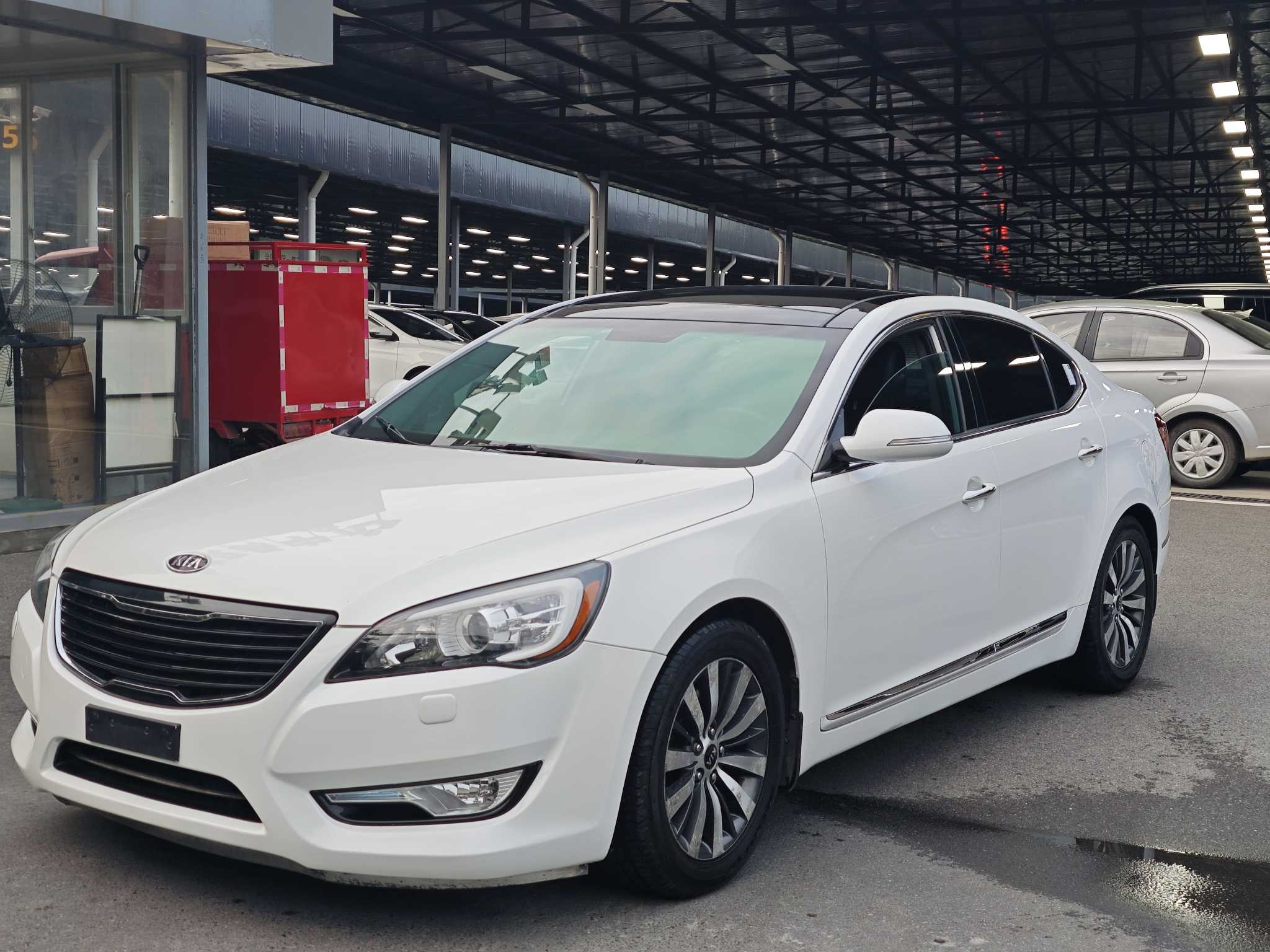 Kia Cadenza 2013 car image #4