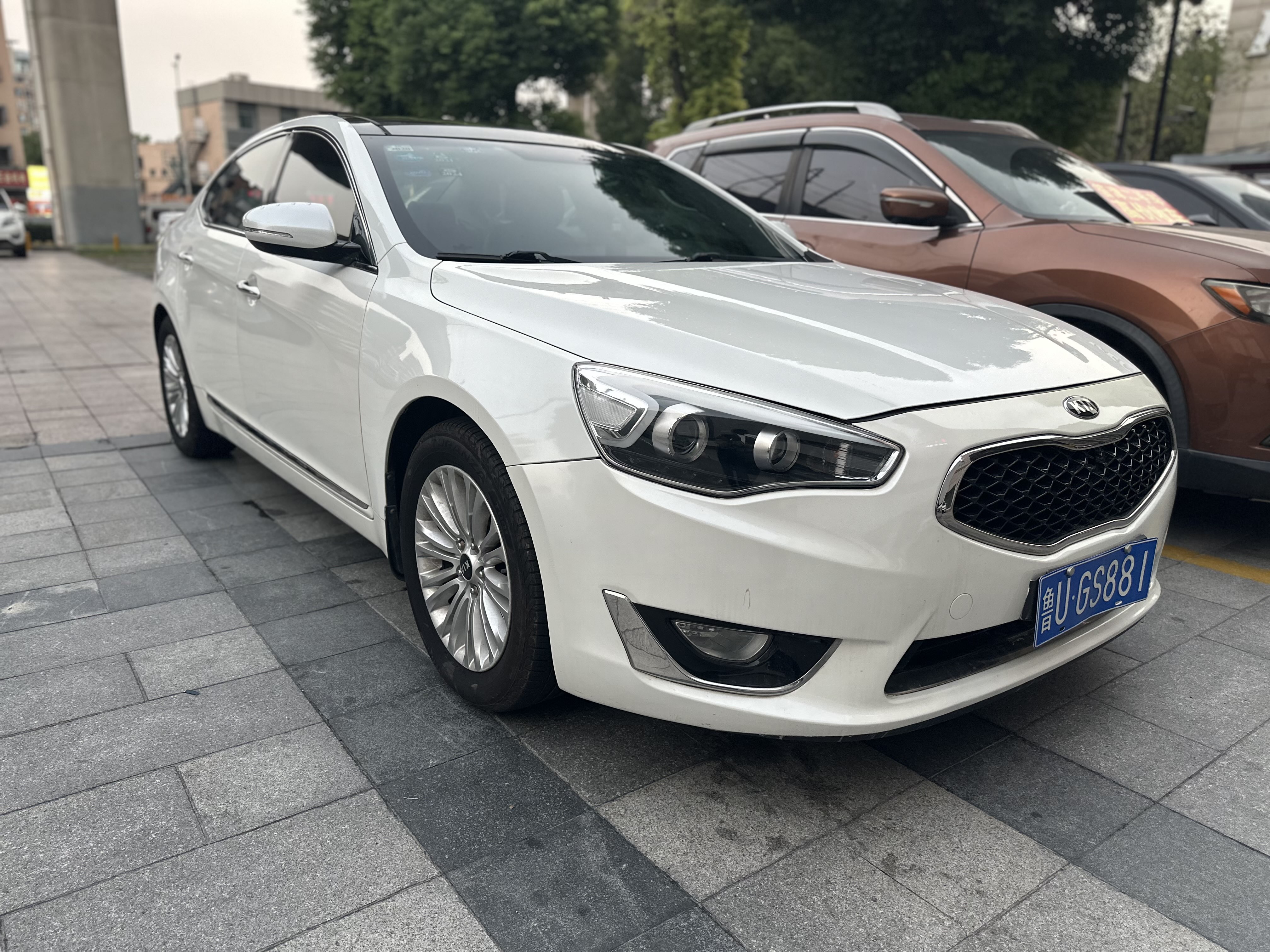 Kia Cadenza 2013 изображение автомобиля #4