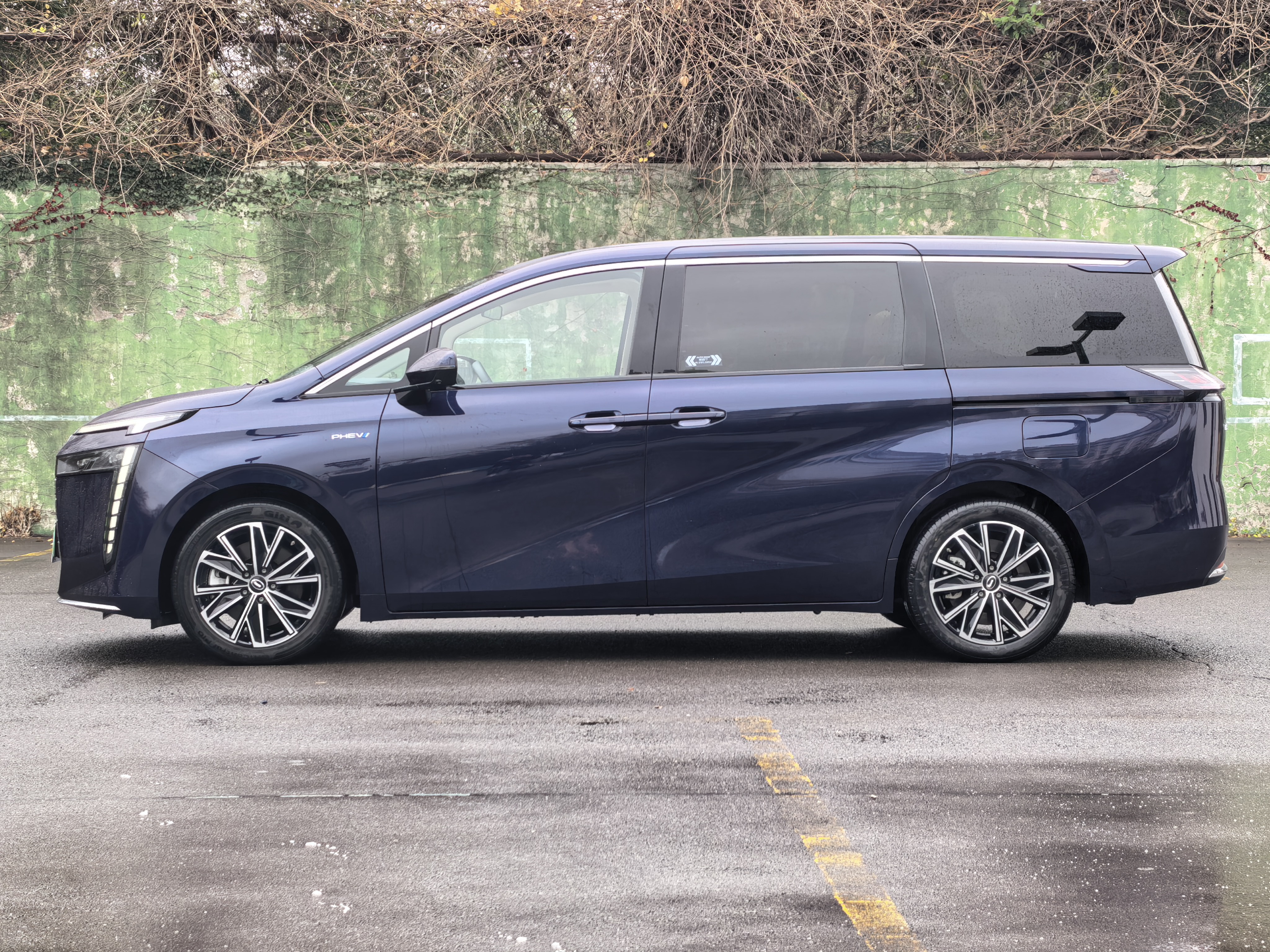 GAC Trumpchi E8 New Energy 2023 car image #4