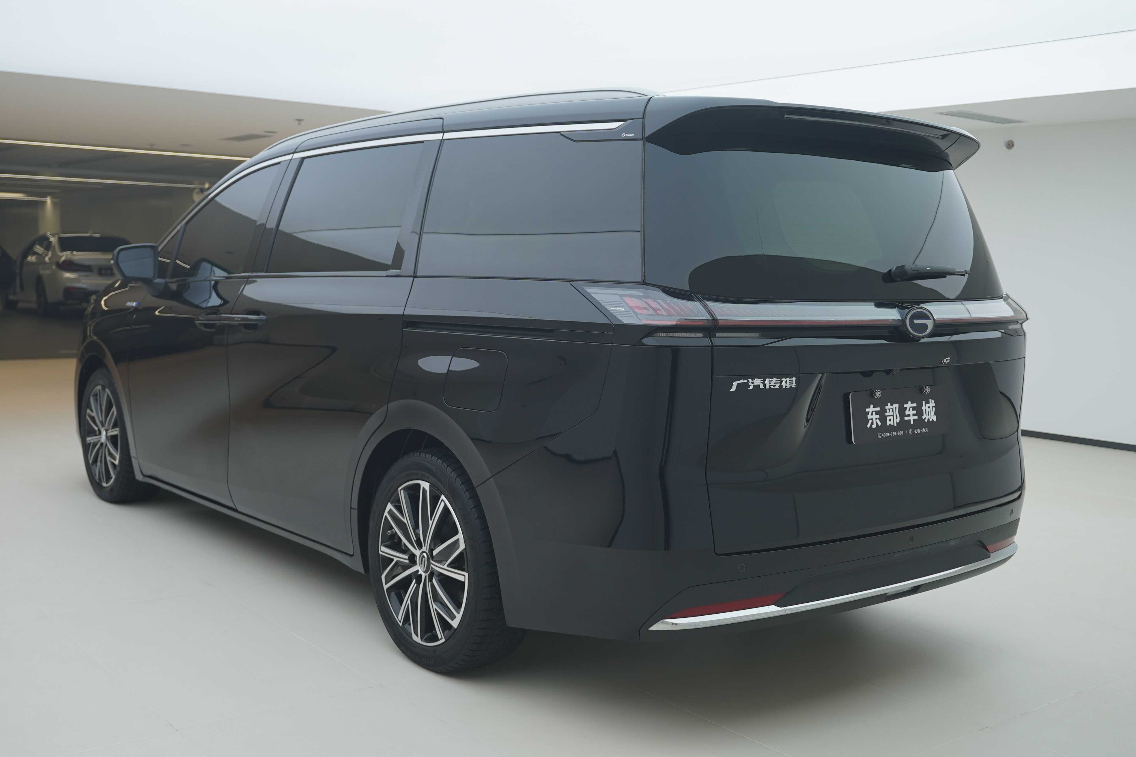 GAC Trumpchi E8 New Energy 2024 car image #4