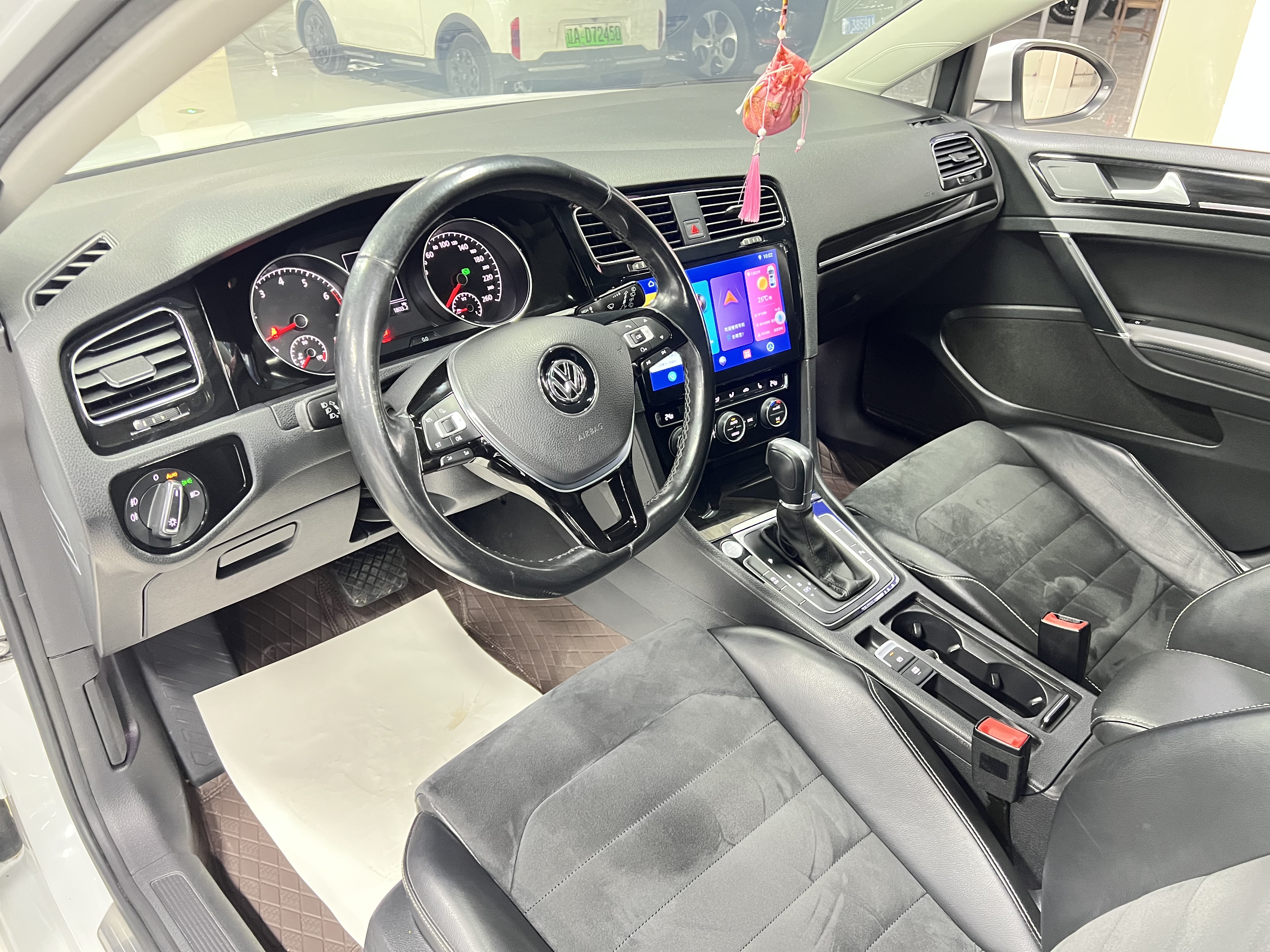 Volkswagen Golf 2015 car image #4