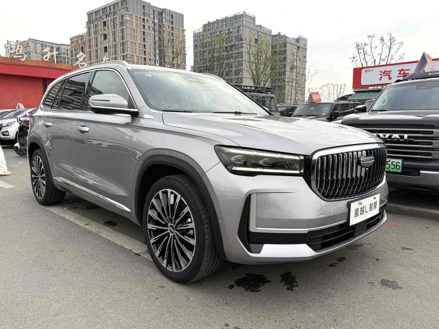 GEELY Monjaro MHEV 2023 #4 GEELY Monjaro MHEV 2023 car image #4