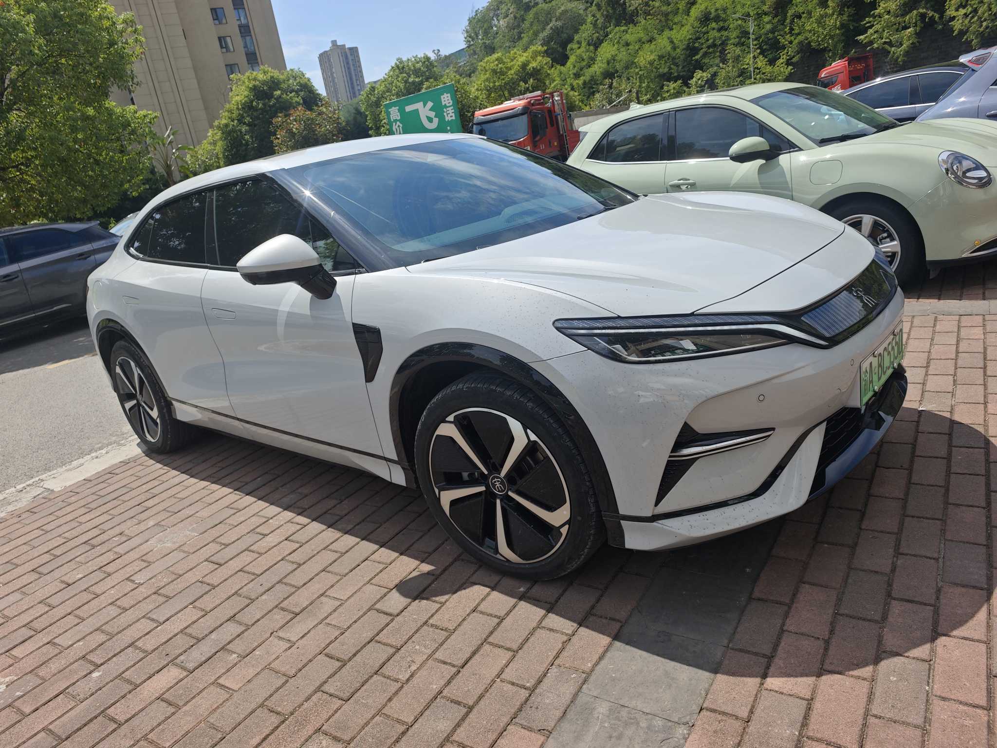 BYD SongL EV 2025 #4 BYD SongL EV 2025 car image #4