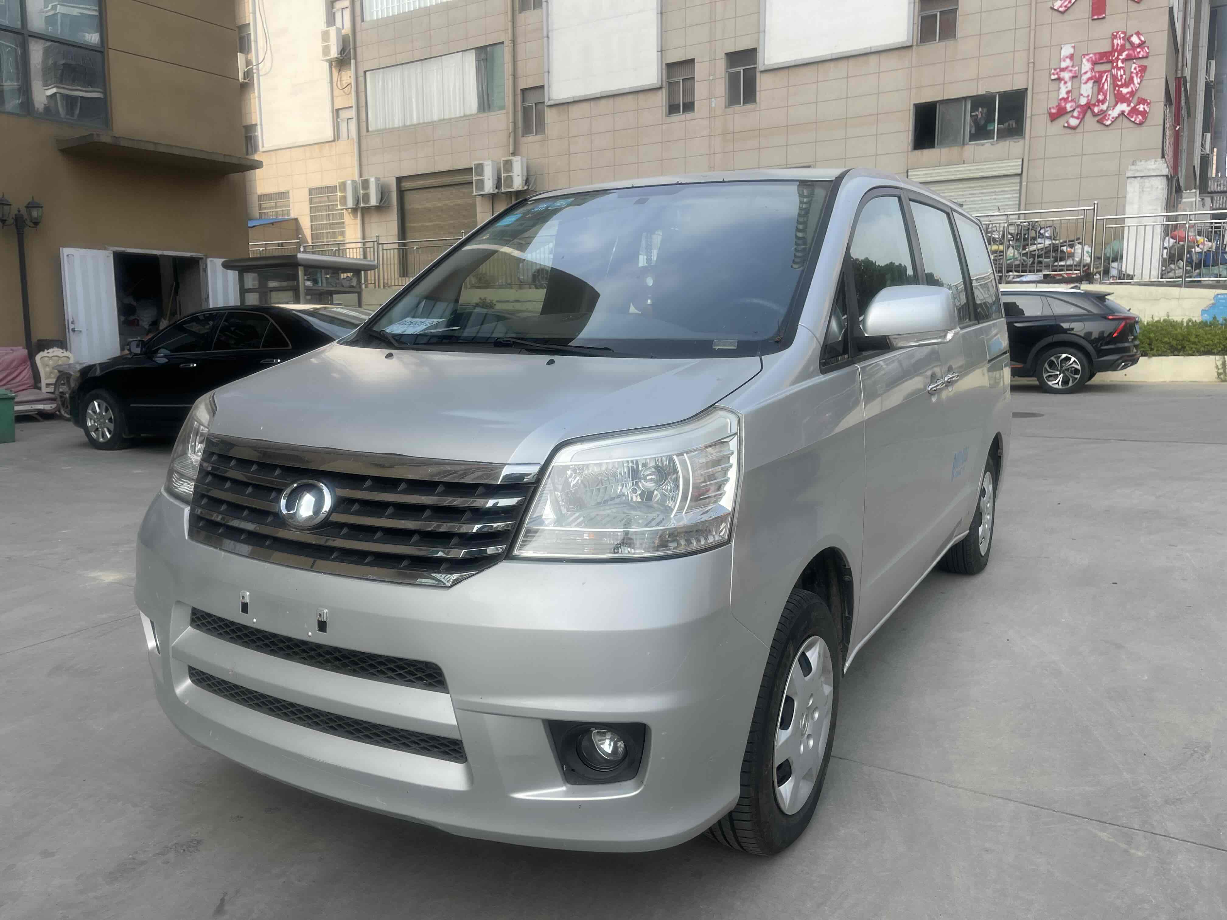 Great Wall V80 2012 car image #4