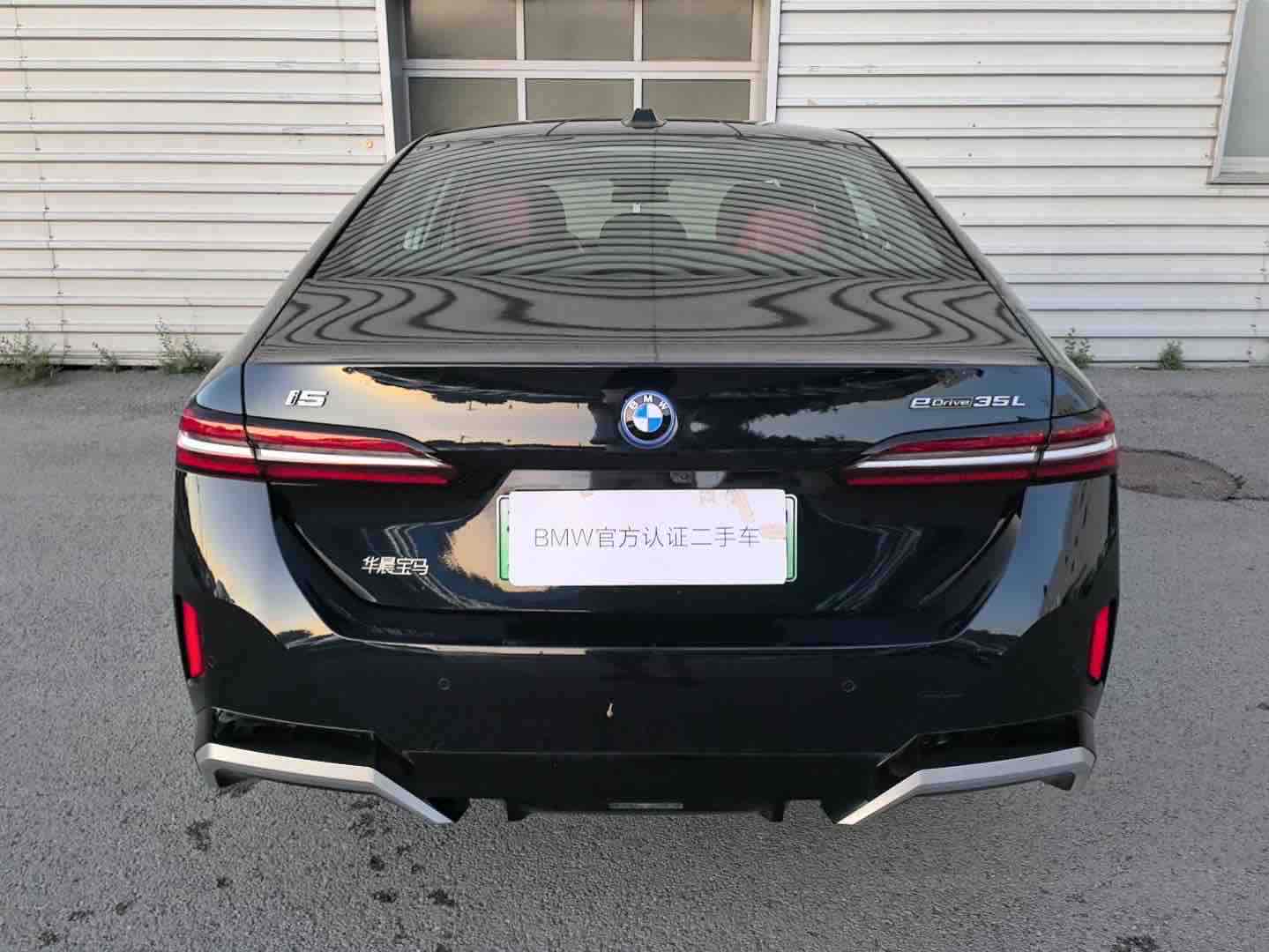 BMW i5 M60 2024 #4 BMW i5 M60 2024 car image #4