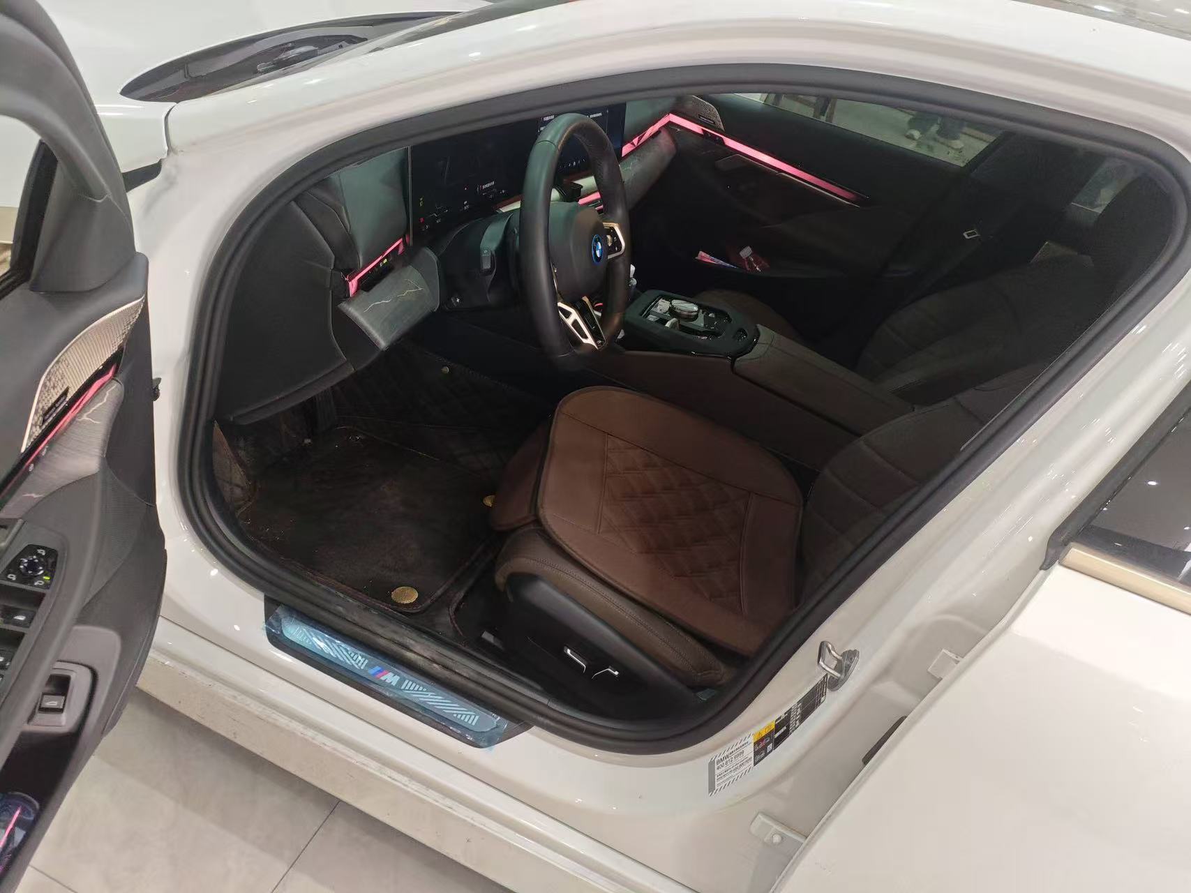 BMW i5 2024 car image #4
