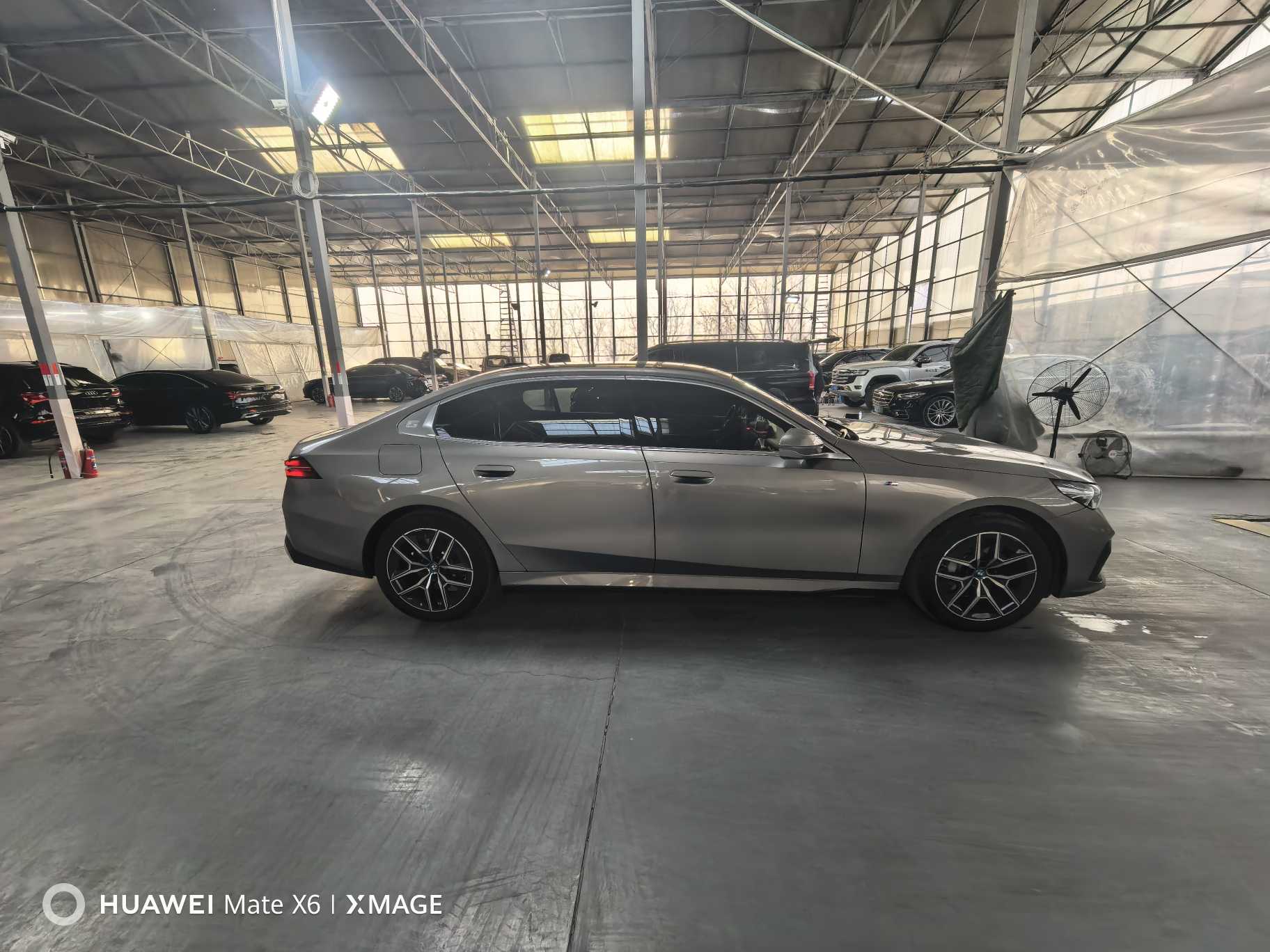 BMW i5 2024 car image #4
