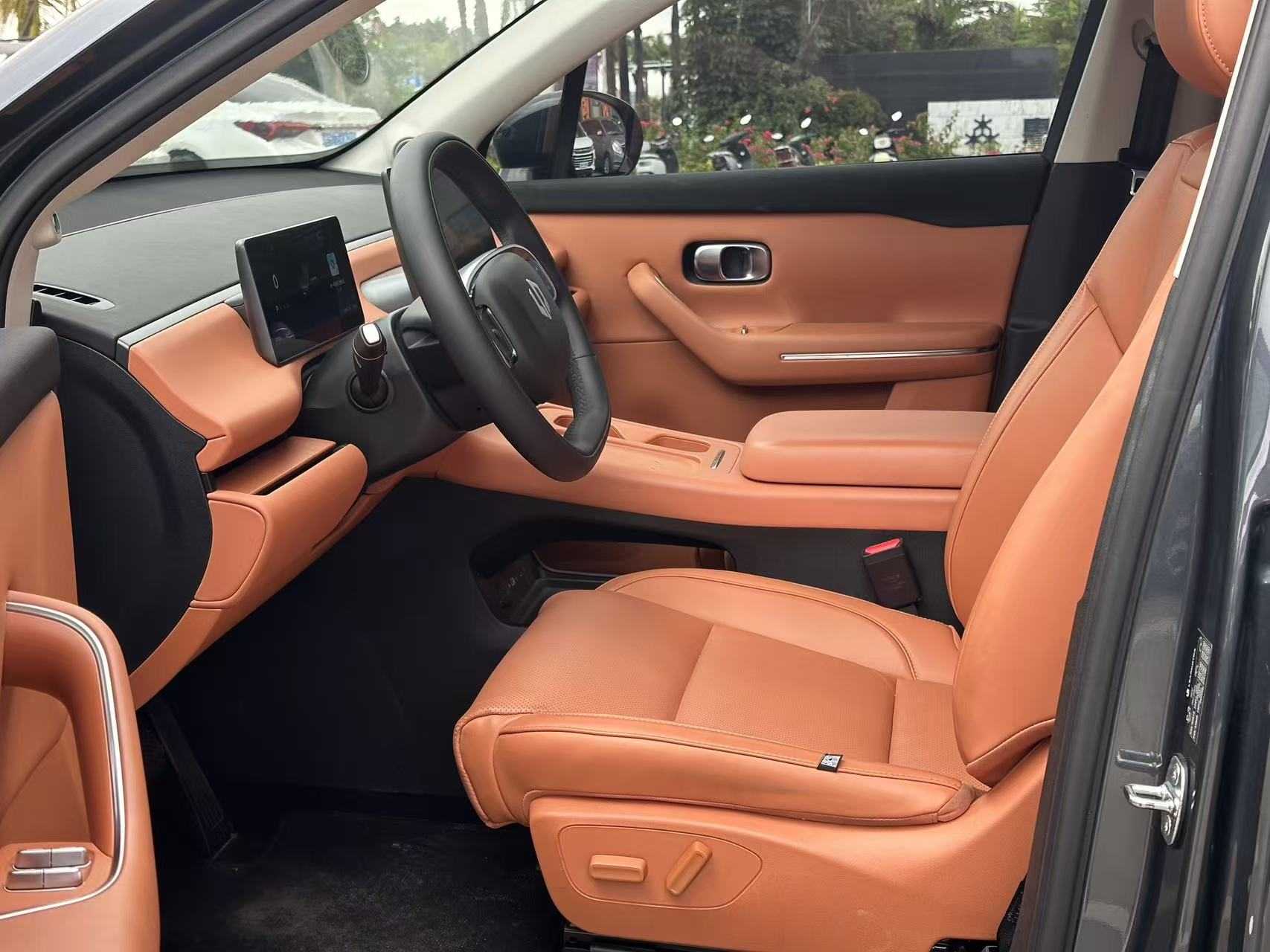 零跑汽车 零跑C10 2022 汽车图片 #4